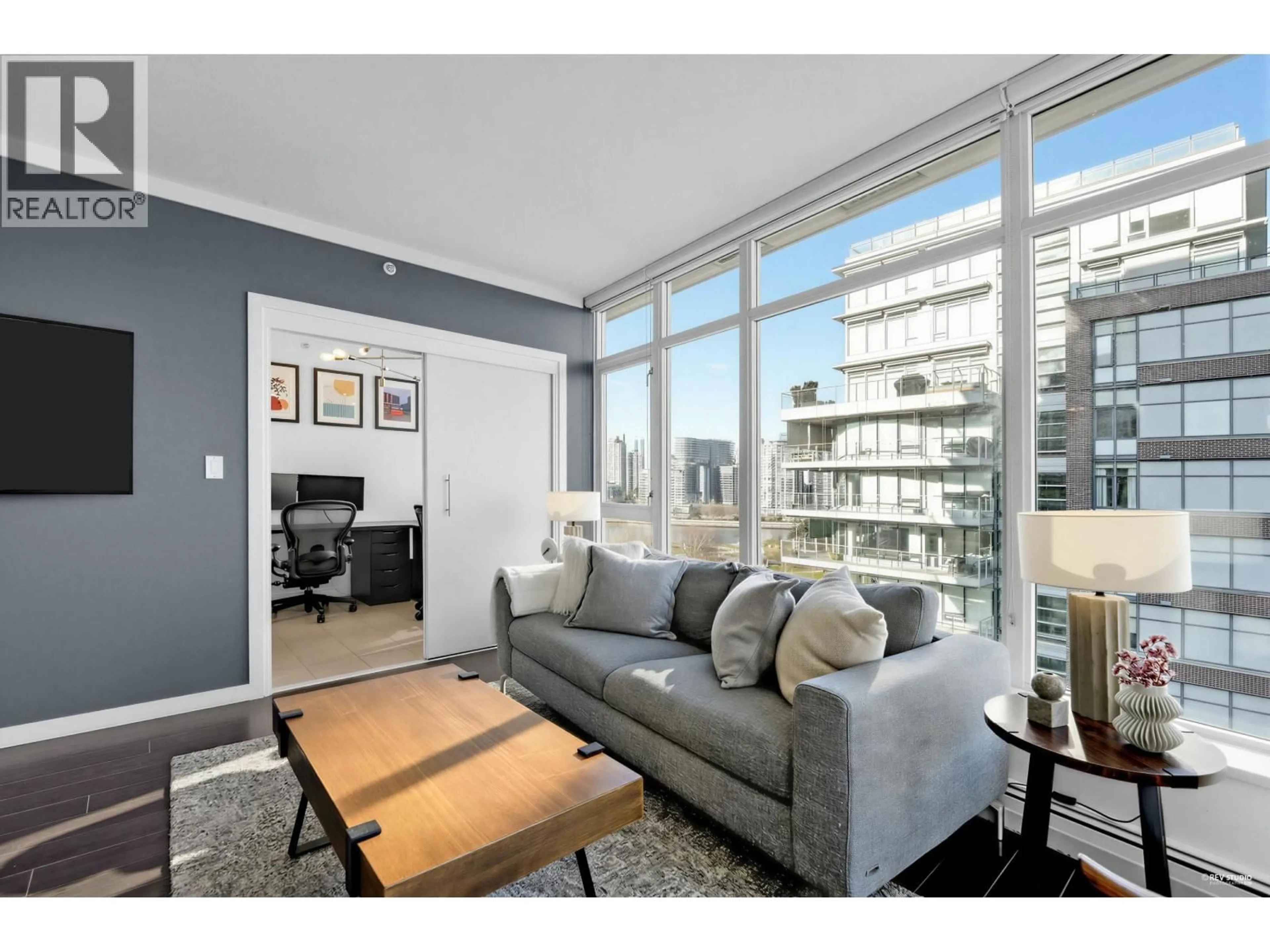 Living room with furniture, unknown for 909 - 1708 COLUMBIA STREET, Vancouver British Columbia V5Y0H7