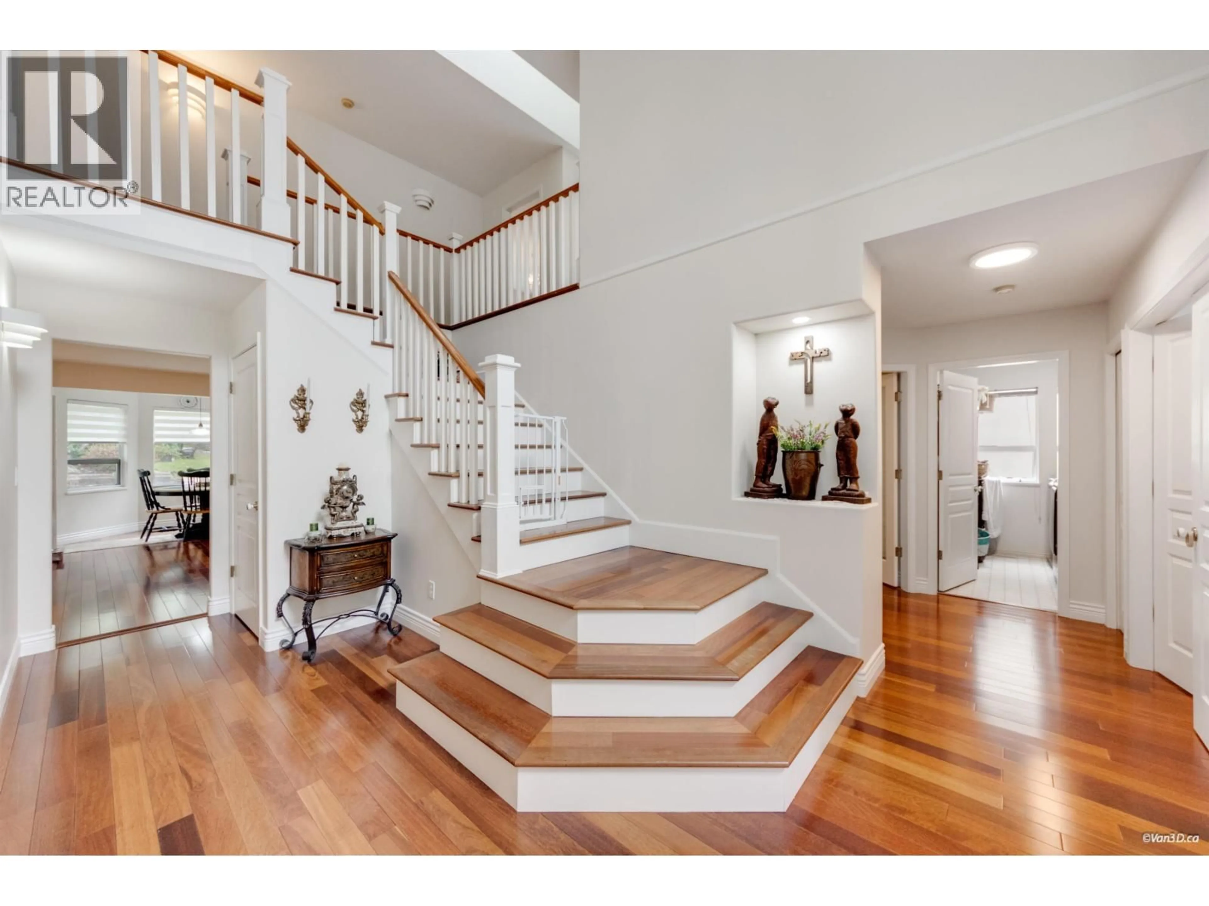 Unknown for 128 PARKSIDE DRIVE, Port Moody British Columbia V3H4X5