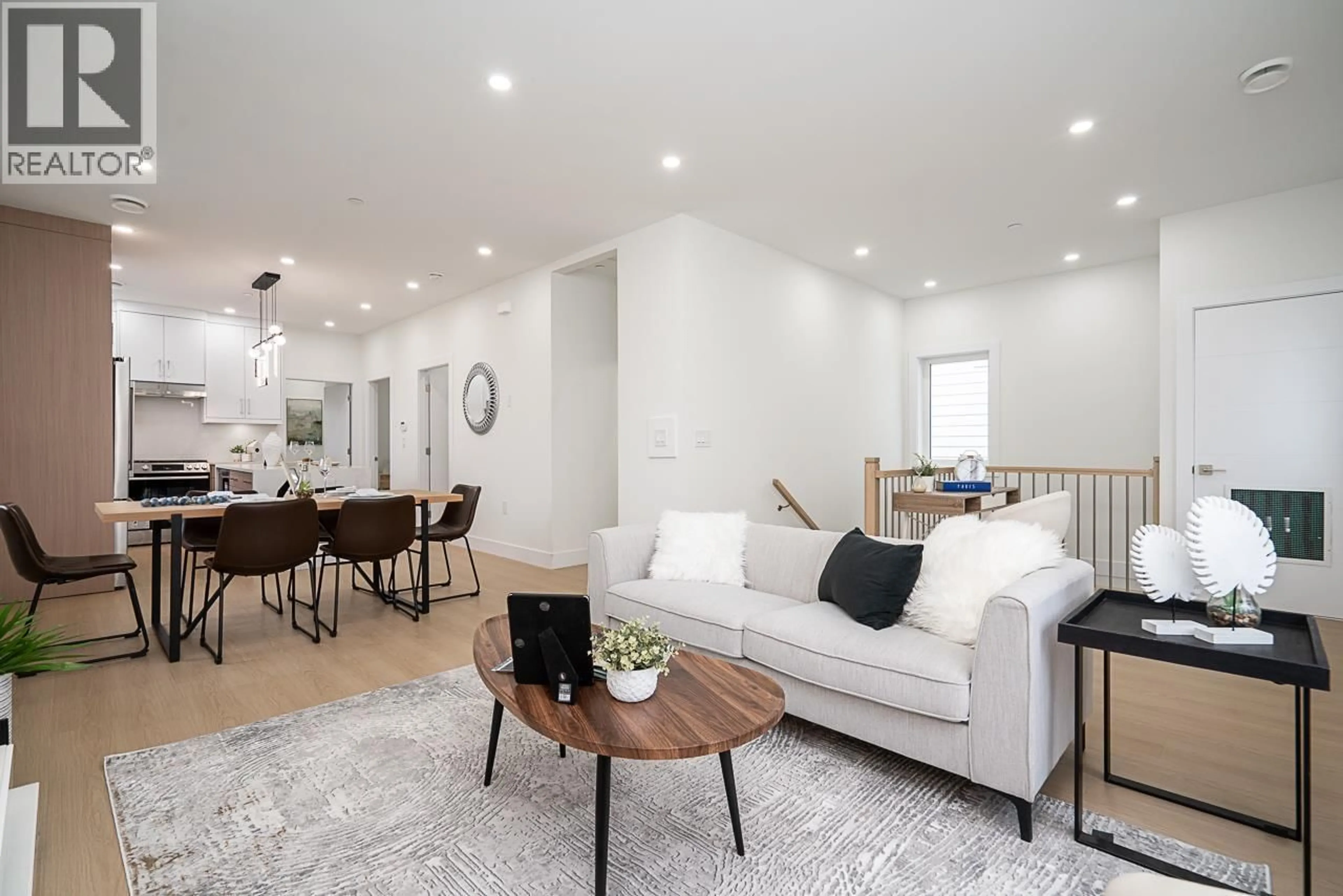 Living room with furniture, unknown for 3435 FRANKLIN STREET, Vancouver British Columbia V5K1Y4