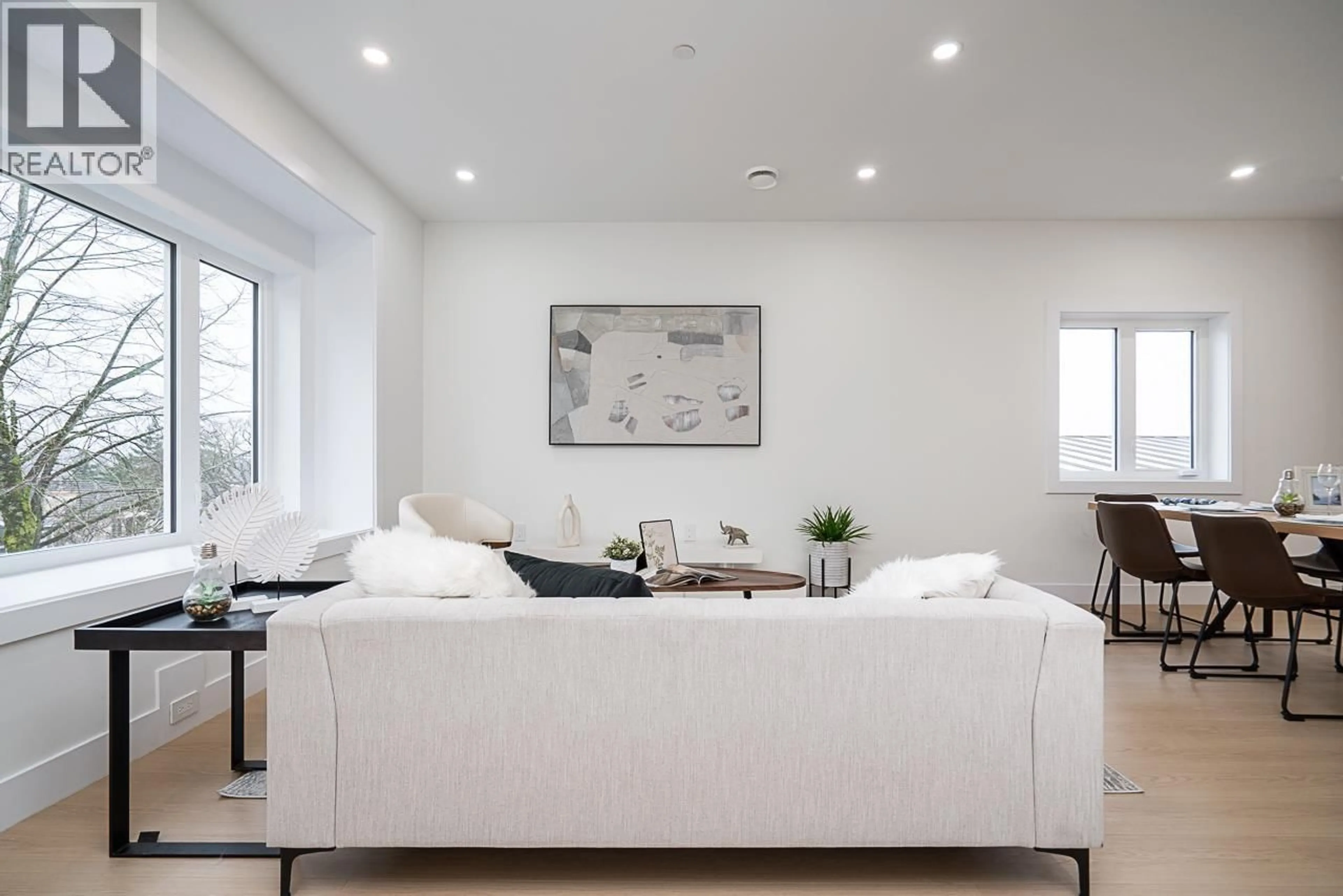 Living room with furniture, unknown for 3435 FRANKLIN STREET, Vancouver British Columbia V5K1Y4