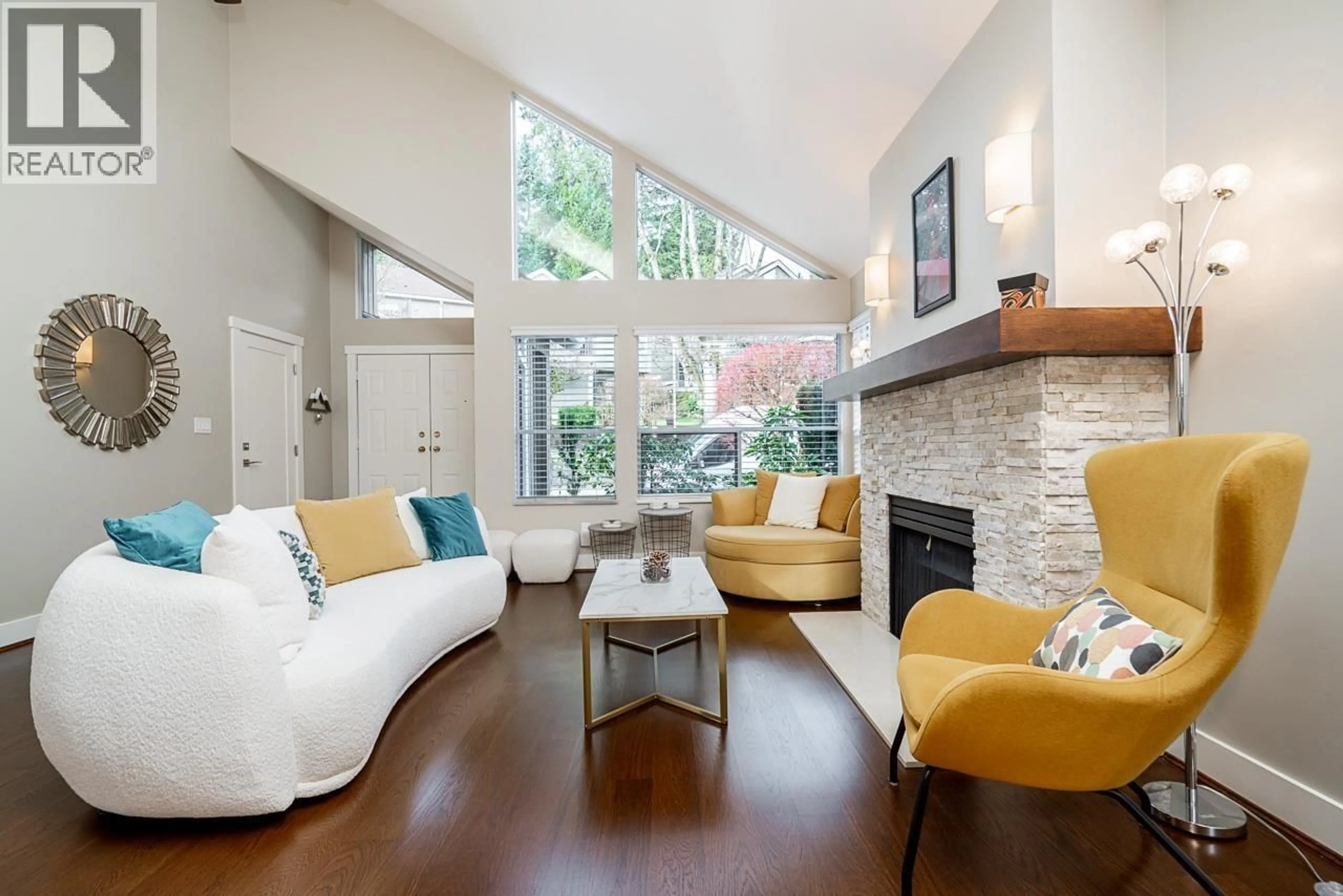 Living room with furniture, unknown for 22 - 4055 INDIAN RIVER DRIVE, North Vancouver British Columbia V7G2R7