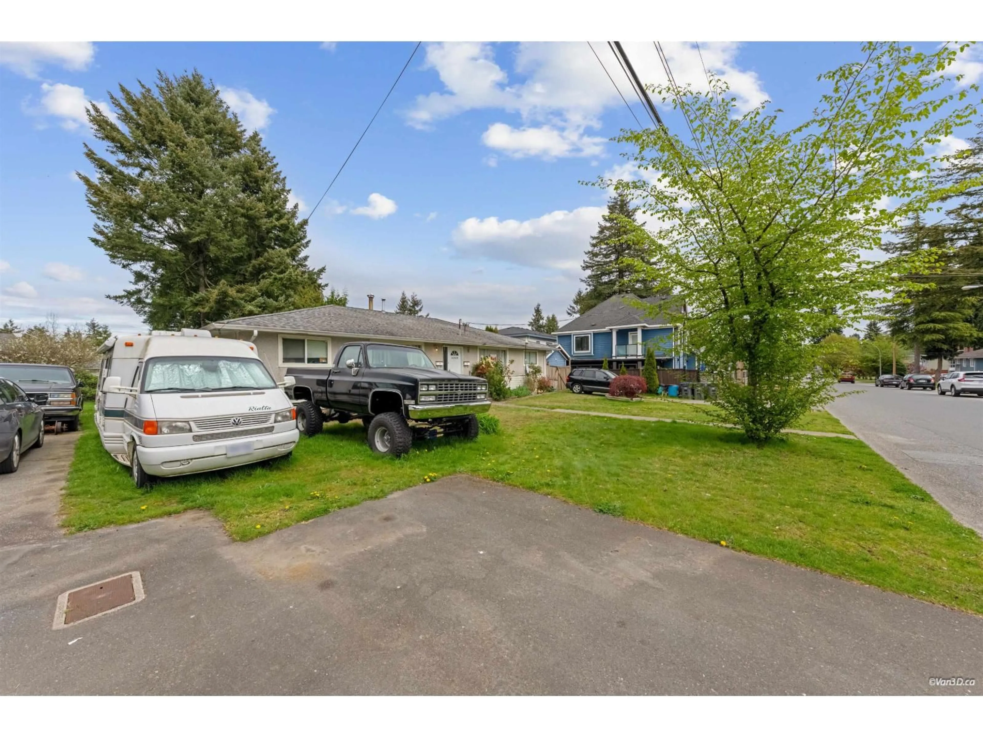 A pic from outside/outdoor area/front of a property/back of a property/a pic from drone, street for A&B - 12569 99 AVENUE, Surrey British Columbia V3V2P4