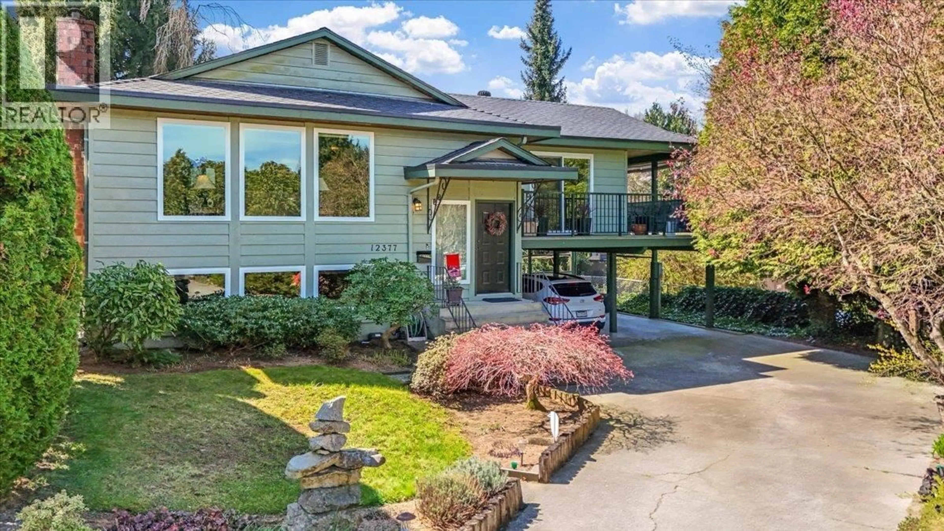 Home with vinyl exterior material, street for 12377 DAWSON PLACE, Maple Ridge British Columbia V4R2L6