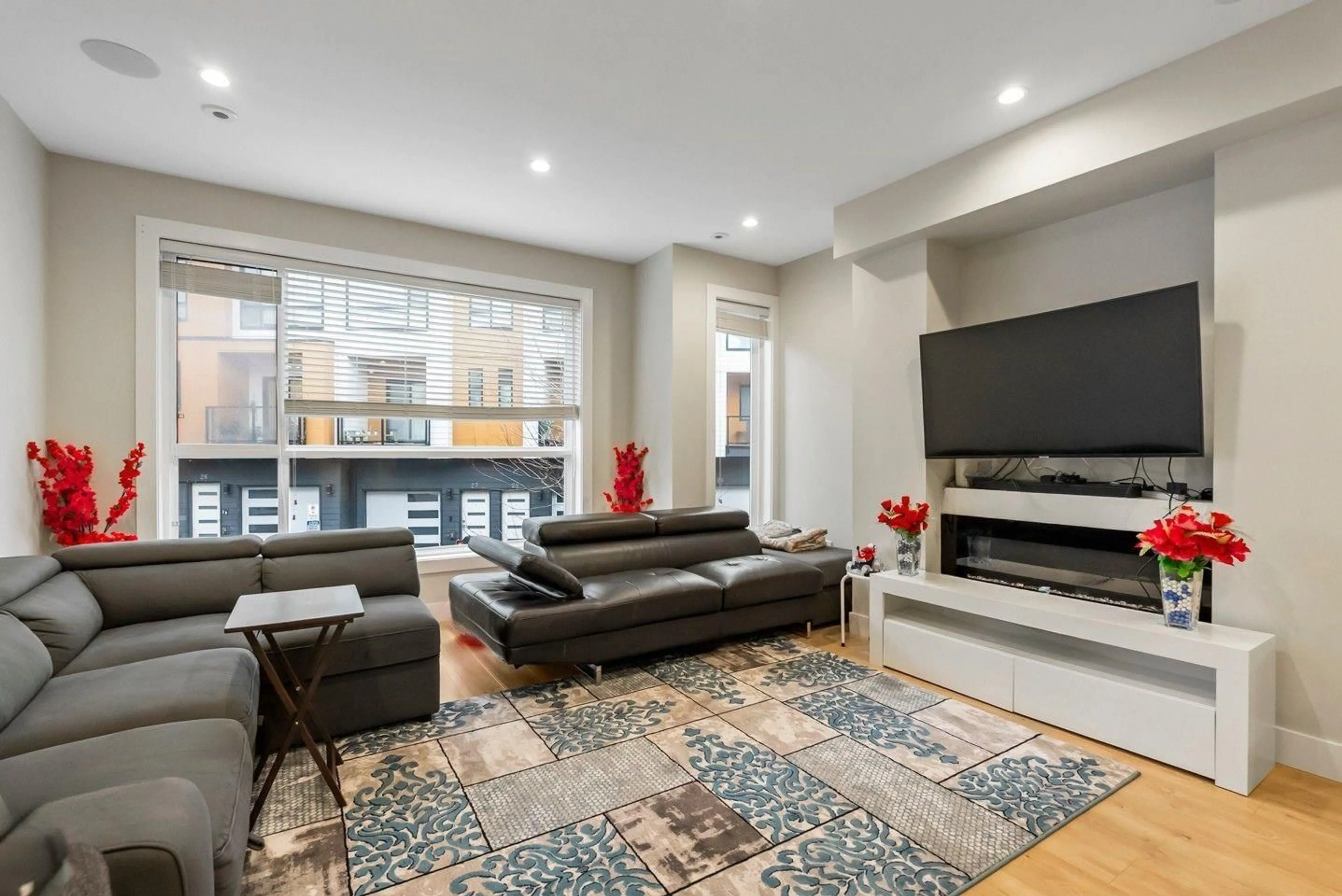 Living room with furniture, unknown for 31 - 16511 WATSON DRIVE, Surrey British Columbia V4N6T7