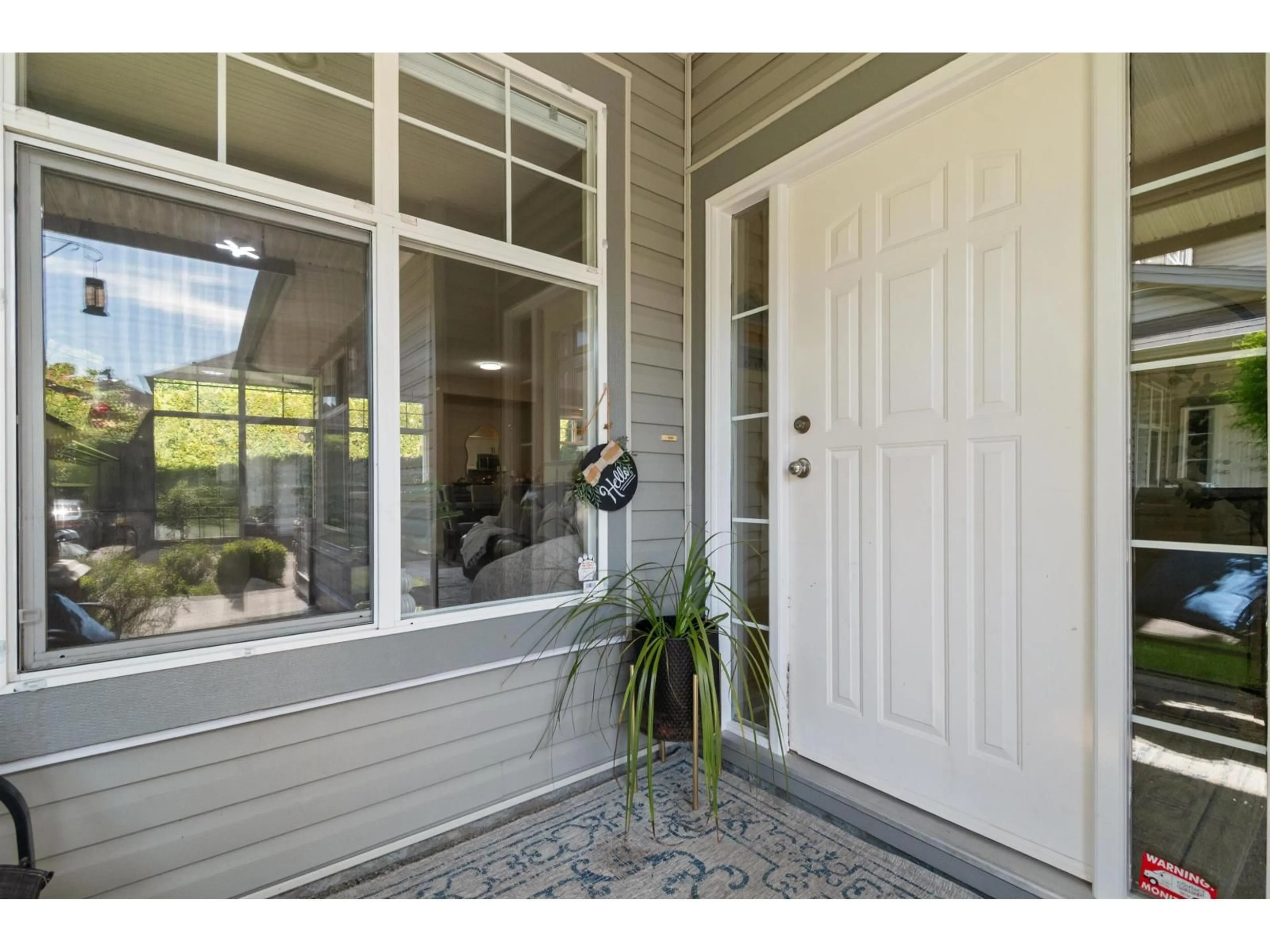 Indoor entryway for 7 - 7360 SUNSHINE DRIVE, Chilliwack British Columbia V2R5V7