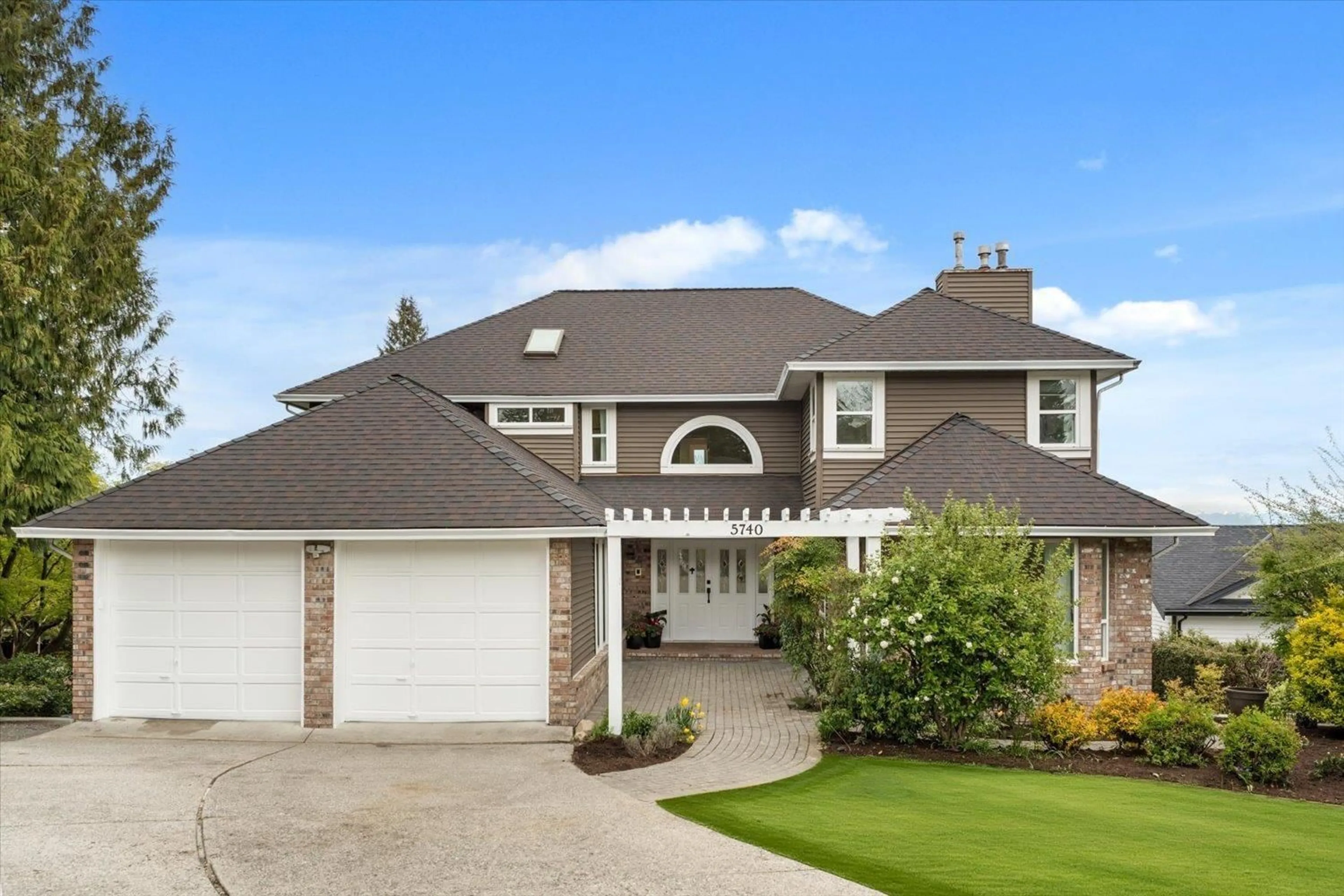 Home with vinyl exterior material, street for 5740 189A STREET, Surrey British Columbia V3S7M4