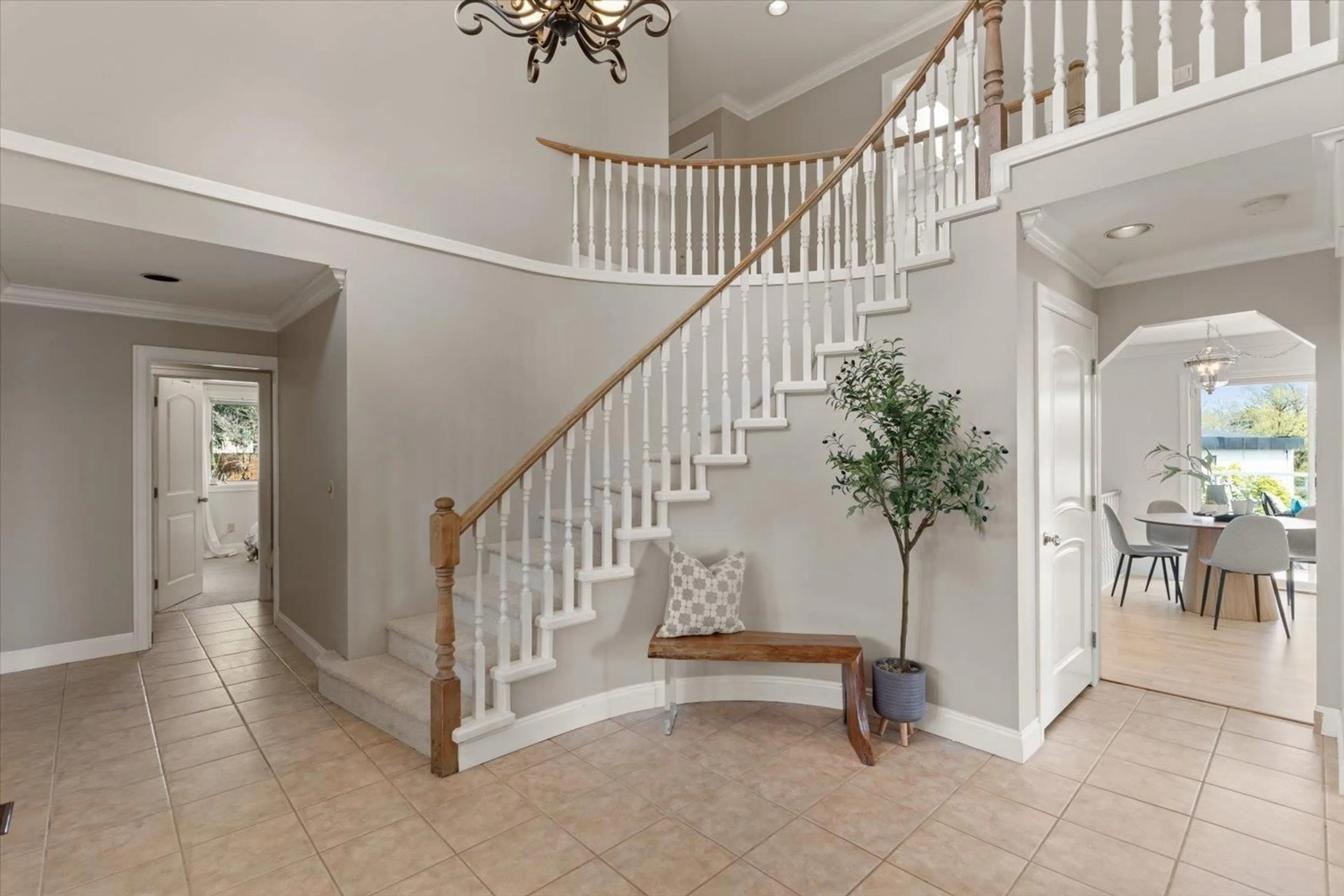 Unknown for 5740 189A STREET, Surrey British Columbia V3S7M4