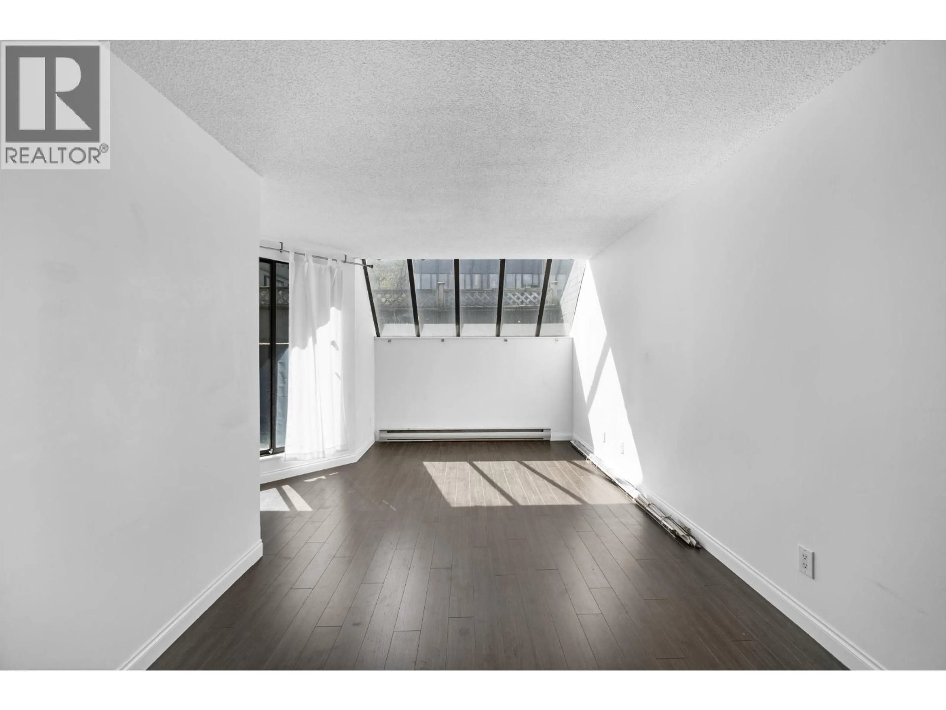 Unknown for 207 - 1270 ROBSON STREET, Vancouver British Columbia V6E1C1