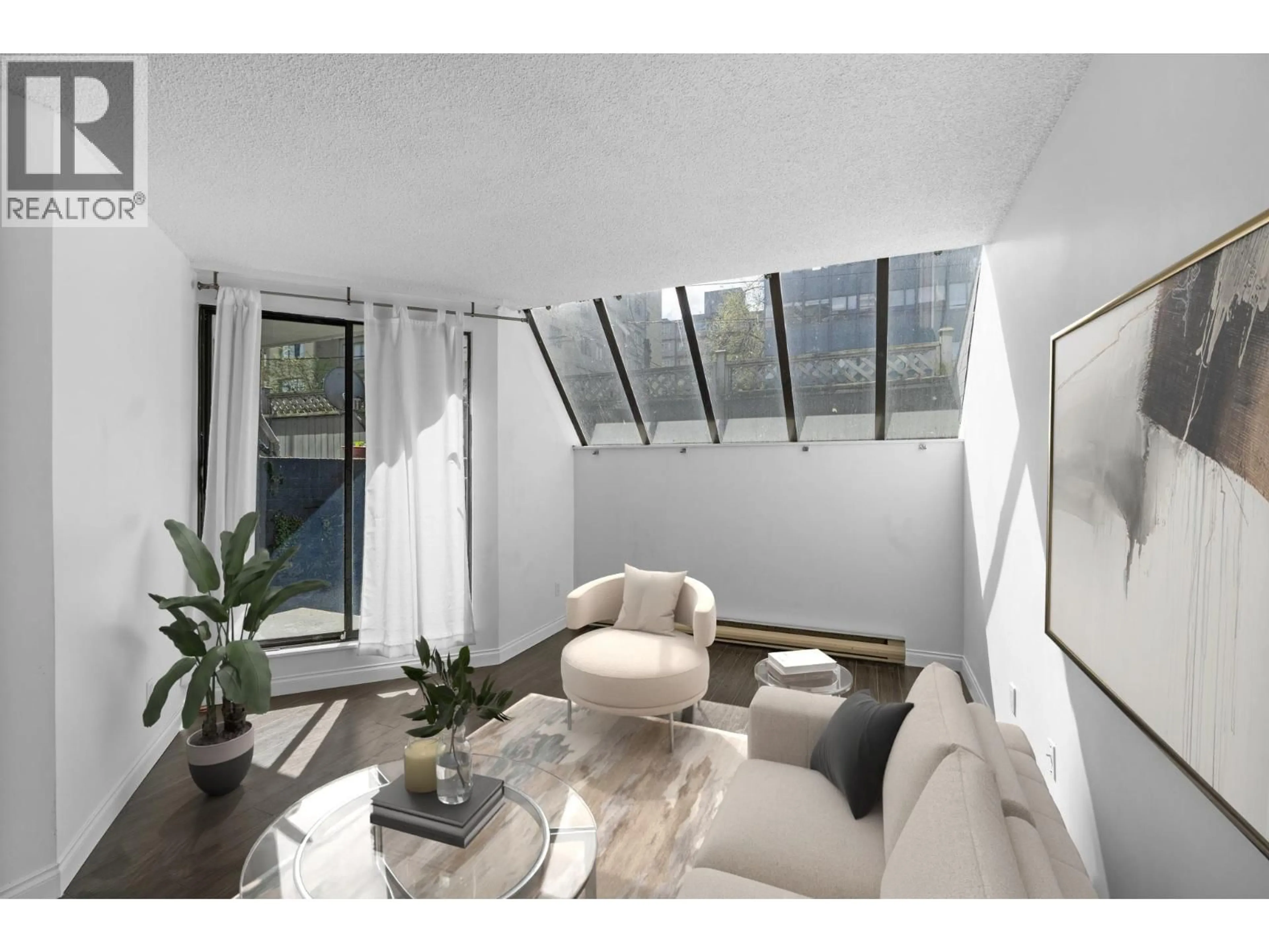 A pic of a room for 207 - 1270 ROBSON STREET, Vancouver British Columbia V6E1C1