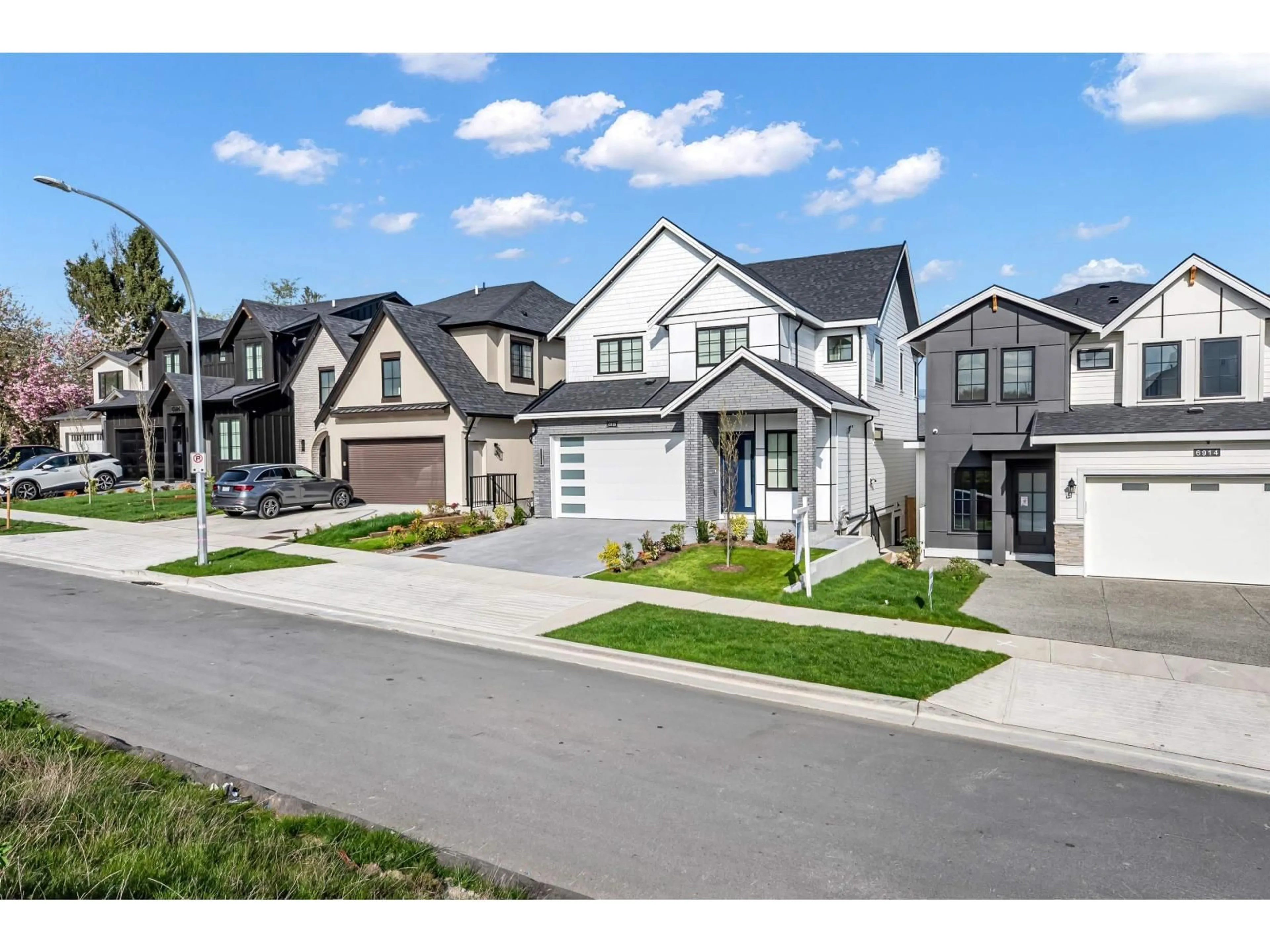 Unknown for 6918 204A STREET, Langley British Columbia V2Y0W4