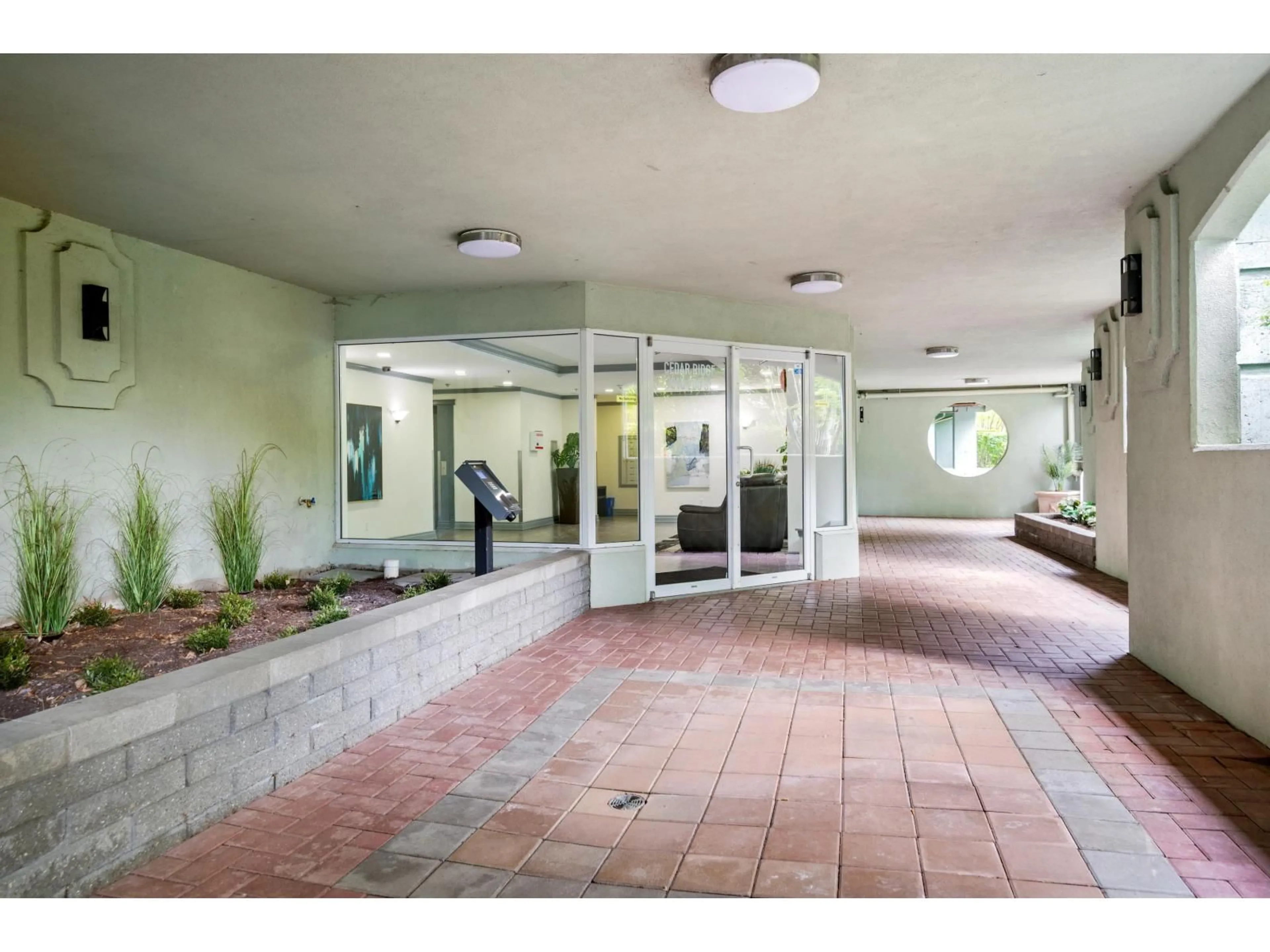 Indoor foyer for 302 - 9018 208 STREET, Langley British Columbia V1M2Y8