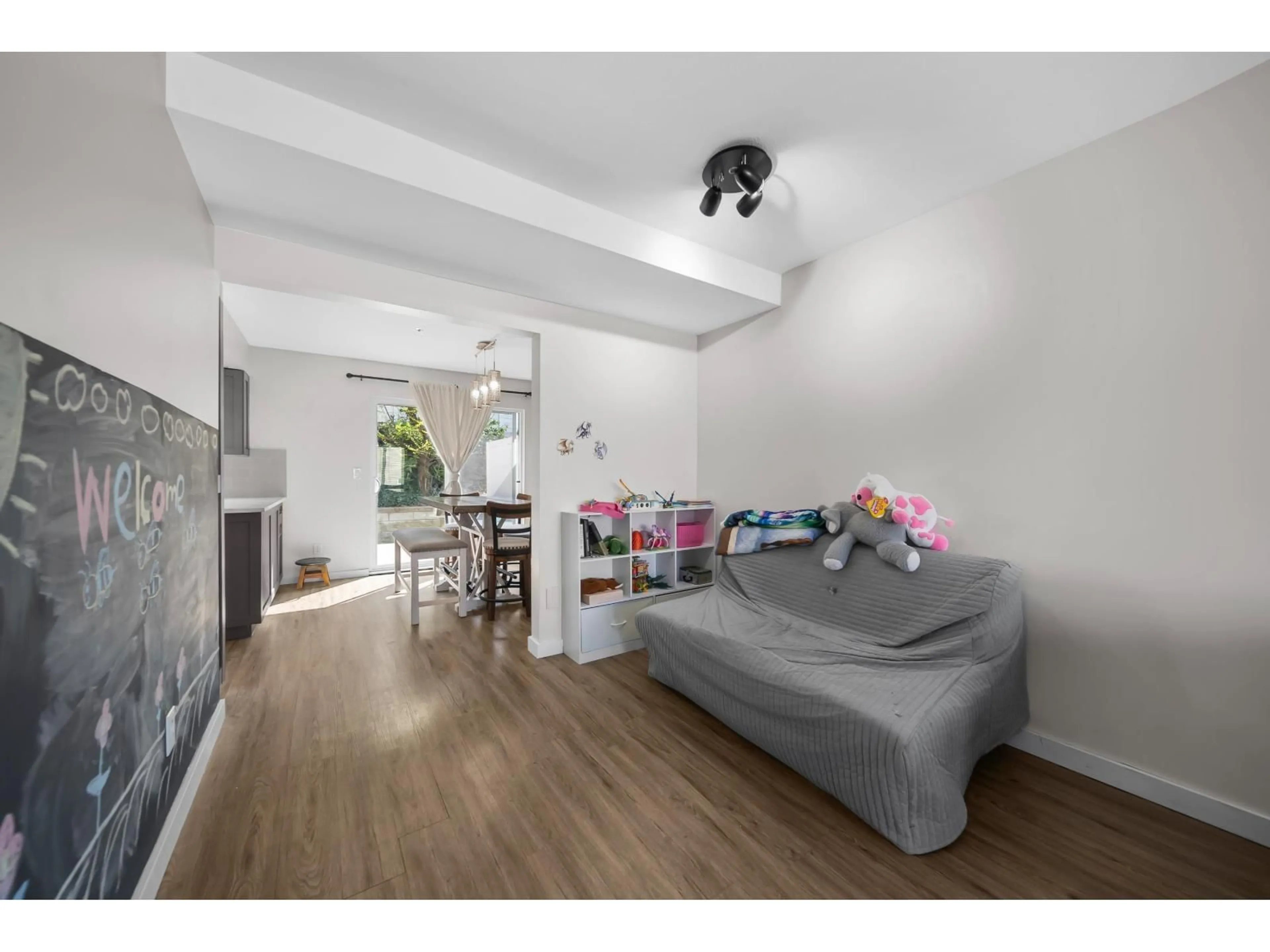 A pic of a room for 69 - 3087 IMMEL STREET, Abbotsford British Columbia V2S6Z6