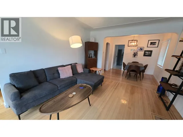 2622 CHARLES STREET, Vancouver 2