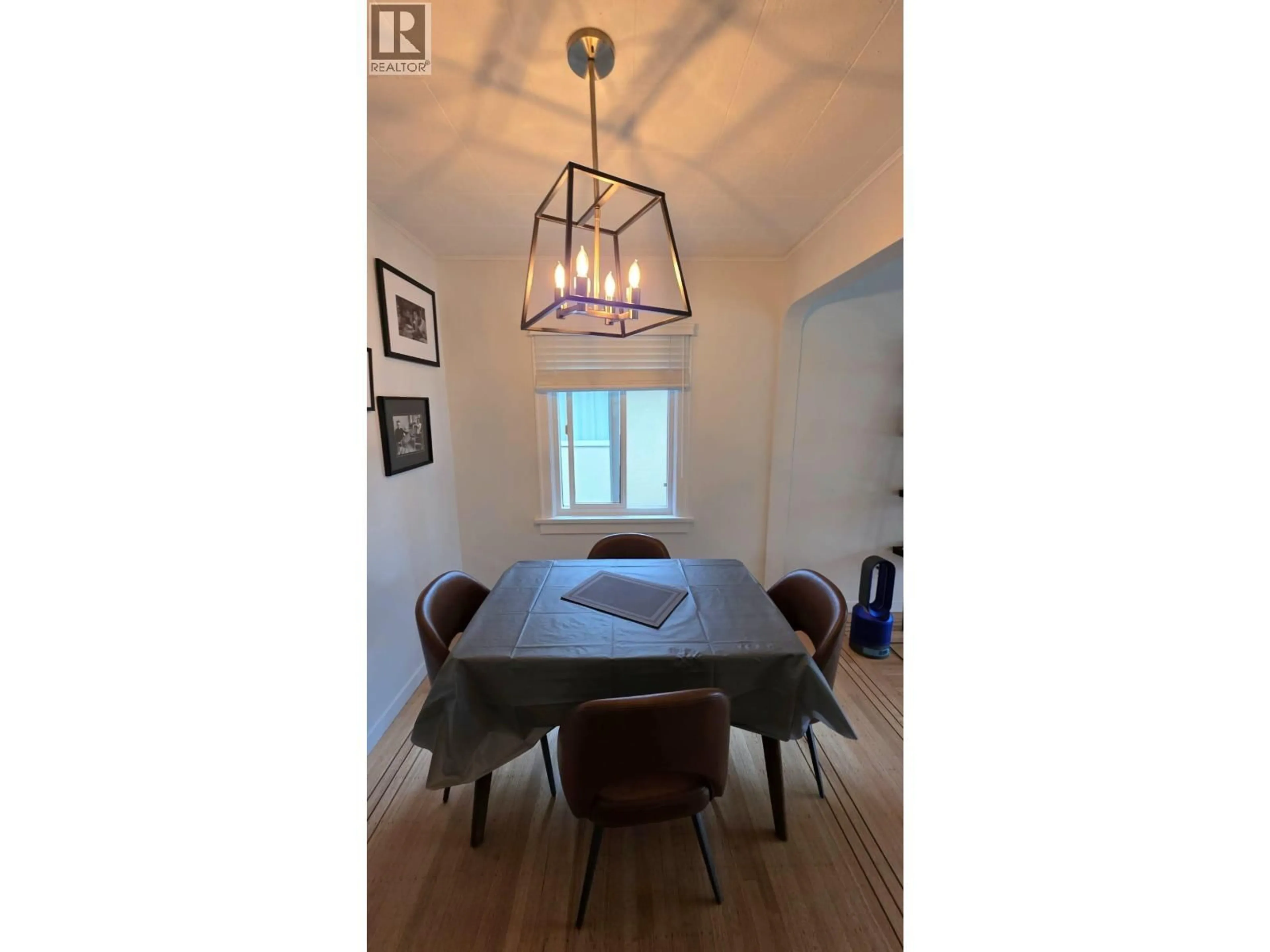 Dining room, unknown for 2622 CHARLES STREET, Vancouver British Columbia V5K3A5