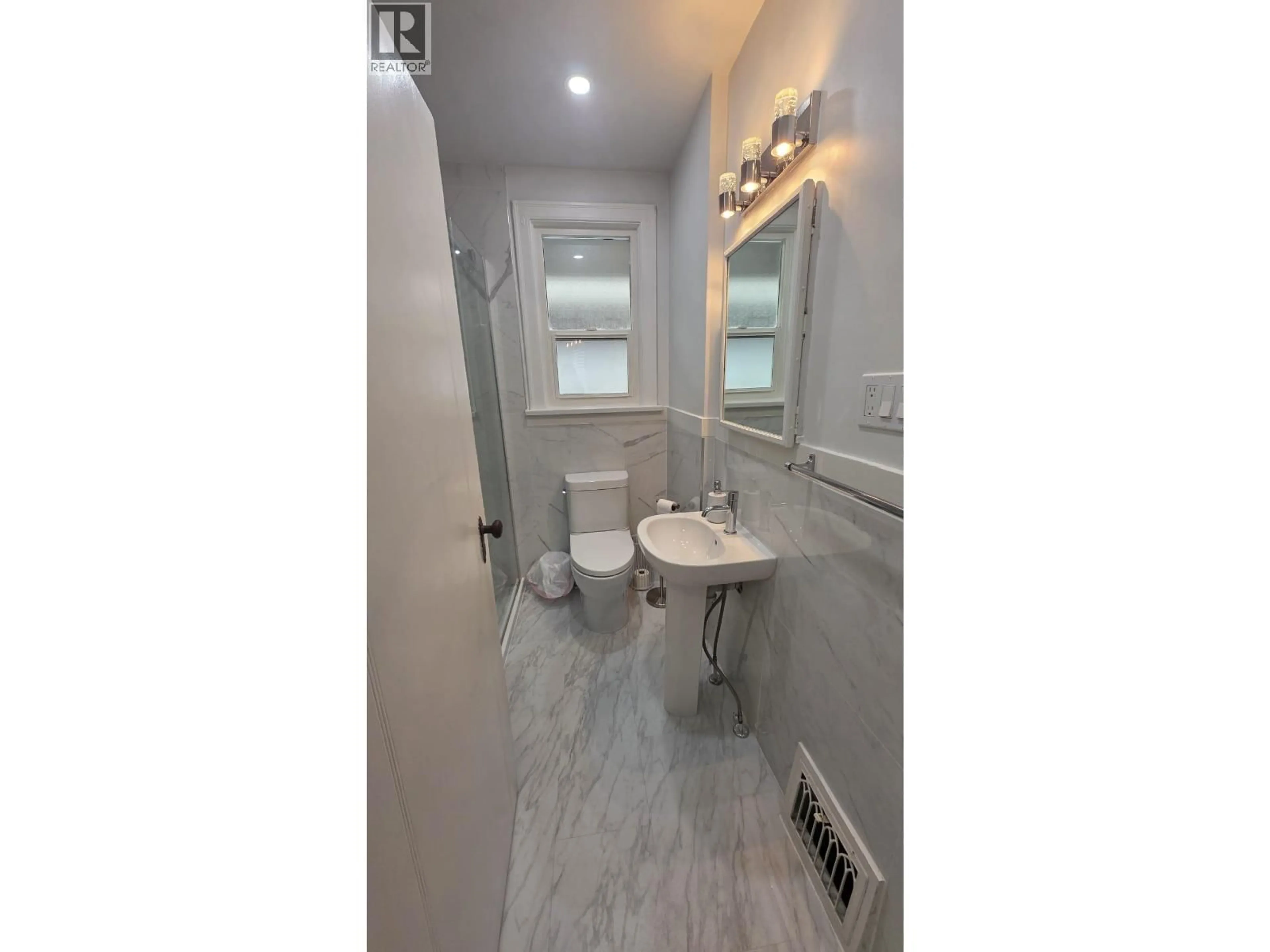 Standard bathroom, ceramic/tile floor for 2622 CHARLES STREET, Vancouver British Columbia V5K3A5