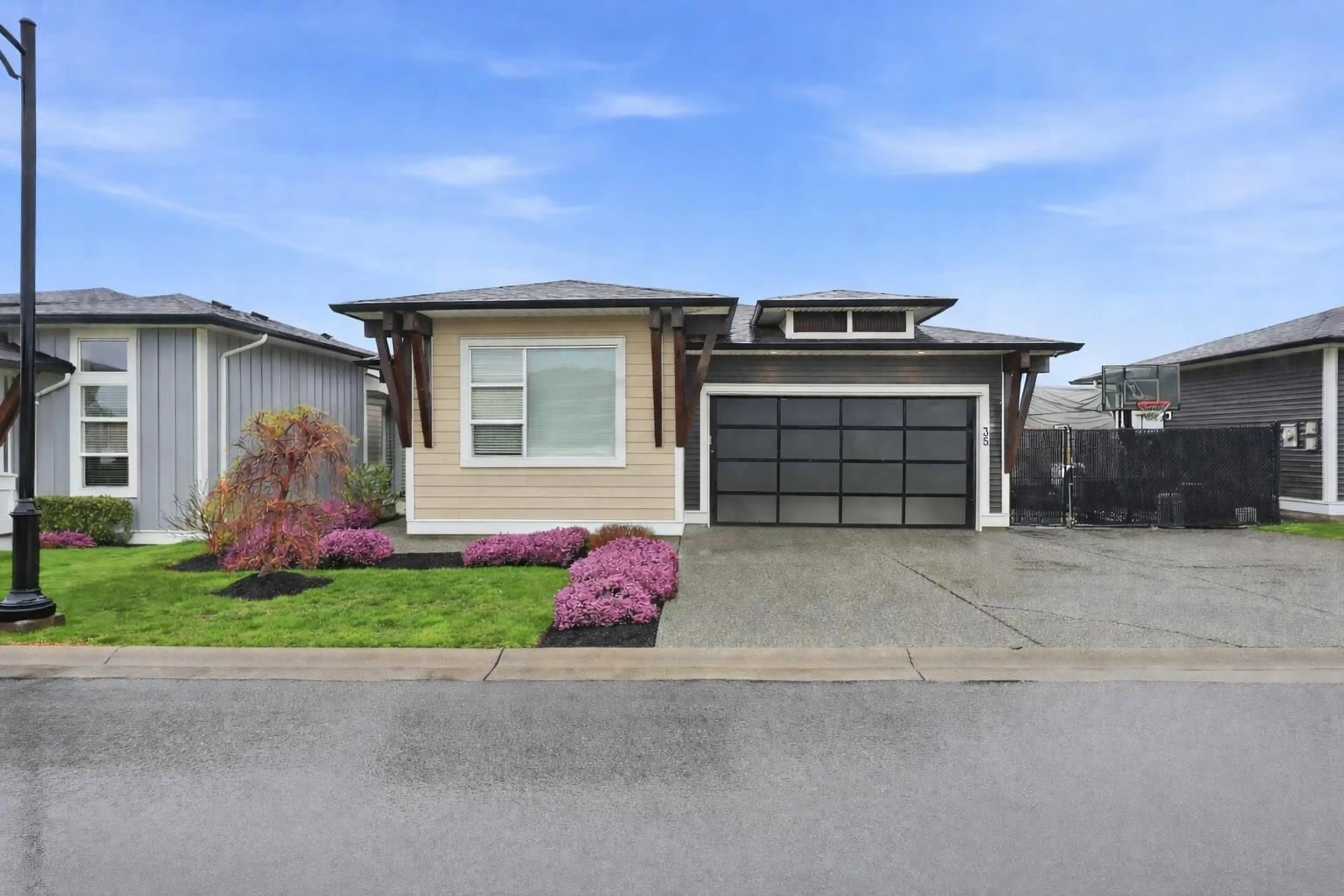 Home with vinyl exterior material, street for 35 - 46213 HAKWELES ROAD, Chilliwack British Columbia V4Z0C6