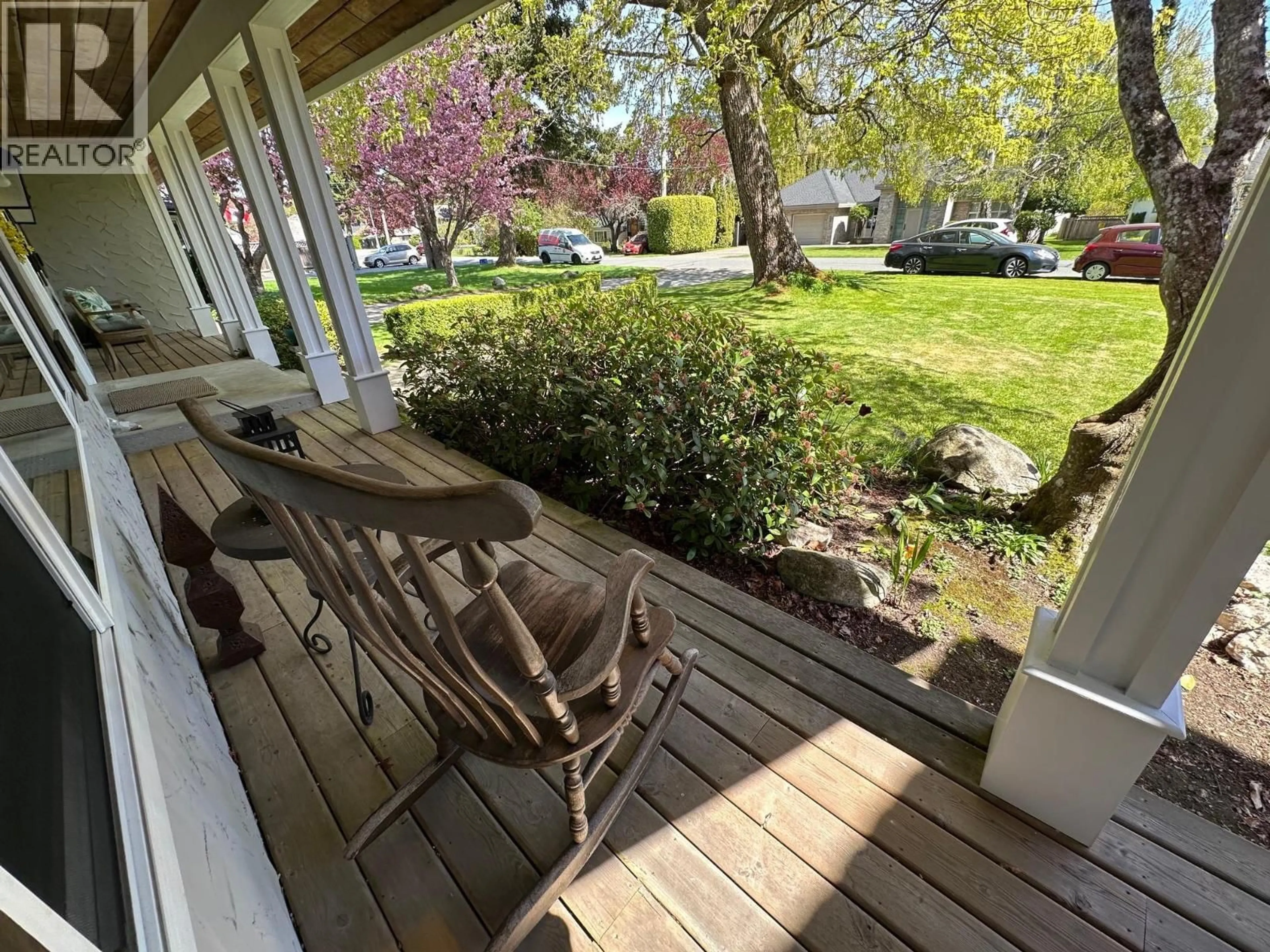 Patio, water/lake/river/ocean view for 1015 51A STREET, Delta British Columbia V4M2X9