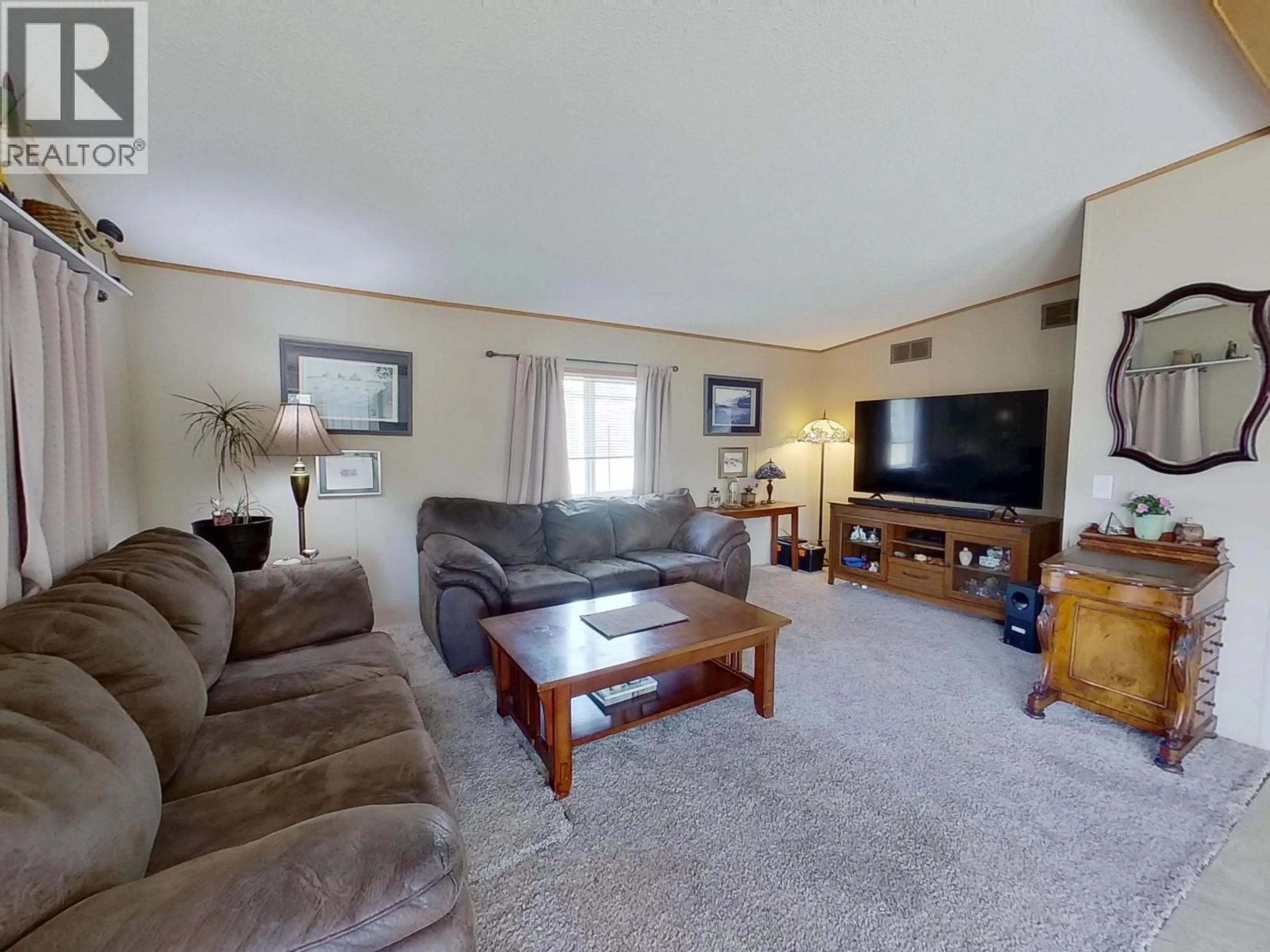 Living room with furniture, unknown for 21 - 370 WESTLAND ROAD, Quesnel British Columbia V2J6A7