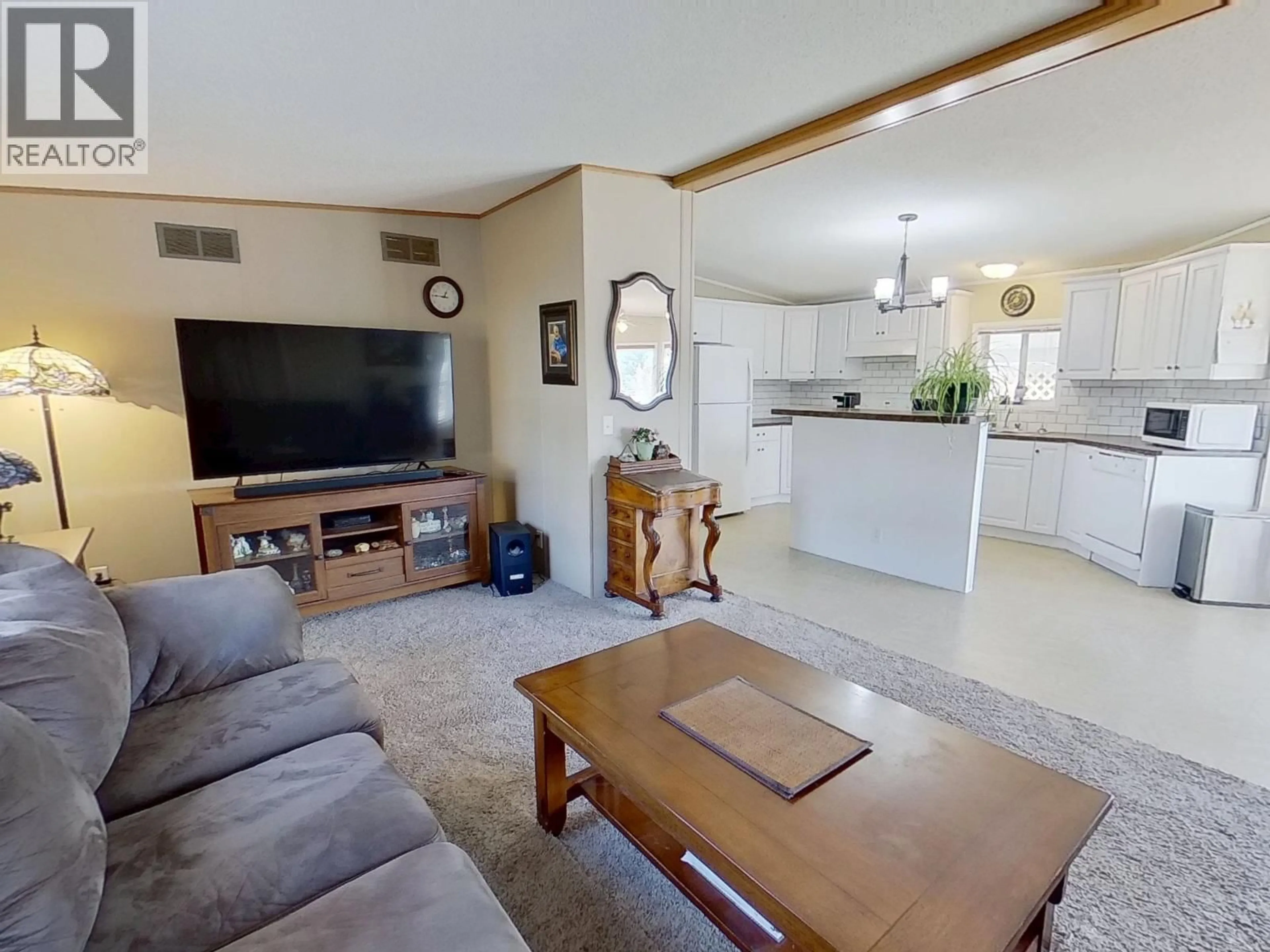 Living room with furniture, unknown for 21 - 370 WESTLAND ROAD, Quesnel British Columbia V2J6A7