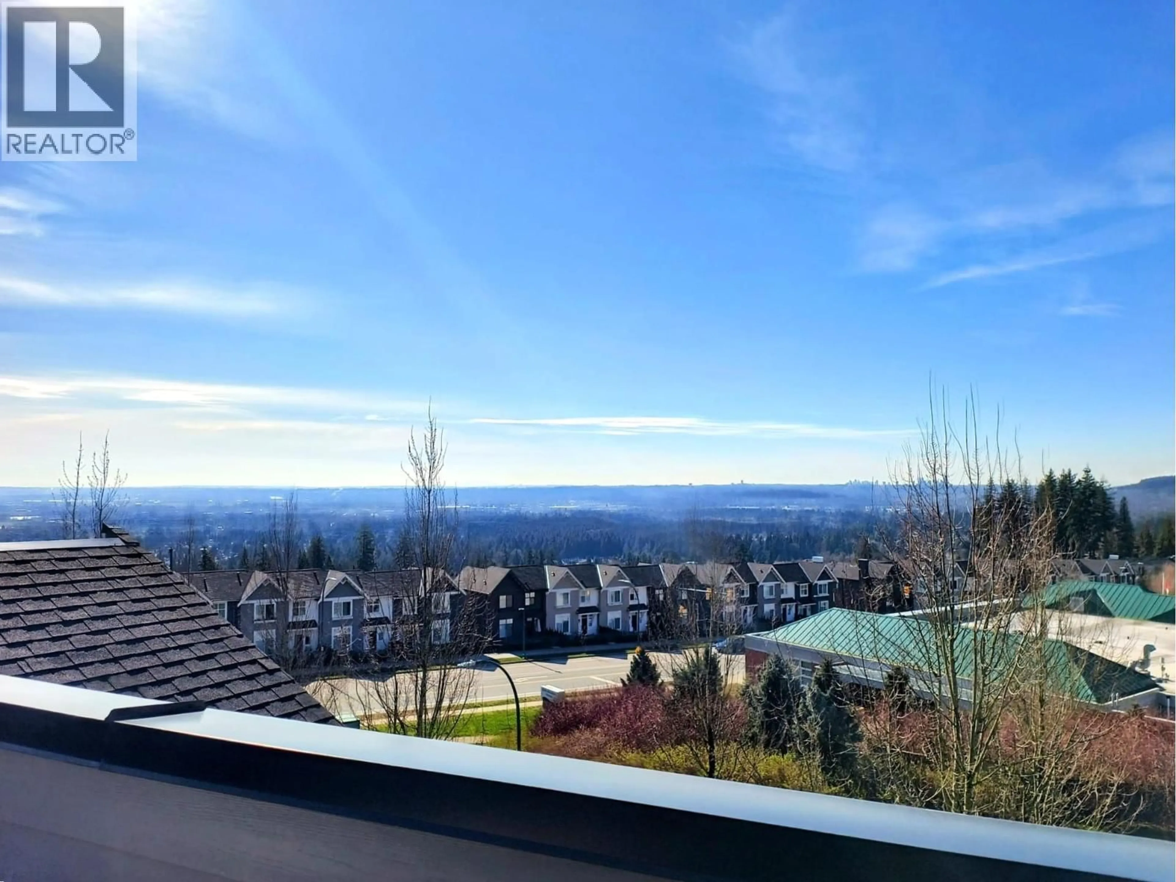 A pic from outside/outdoor area/front of a property/back of a property/a pic from drone, mountain view for 2 - 3535 PRINCETON AVENUE, Coquitlam British Columbia V3E0P1