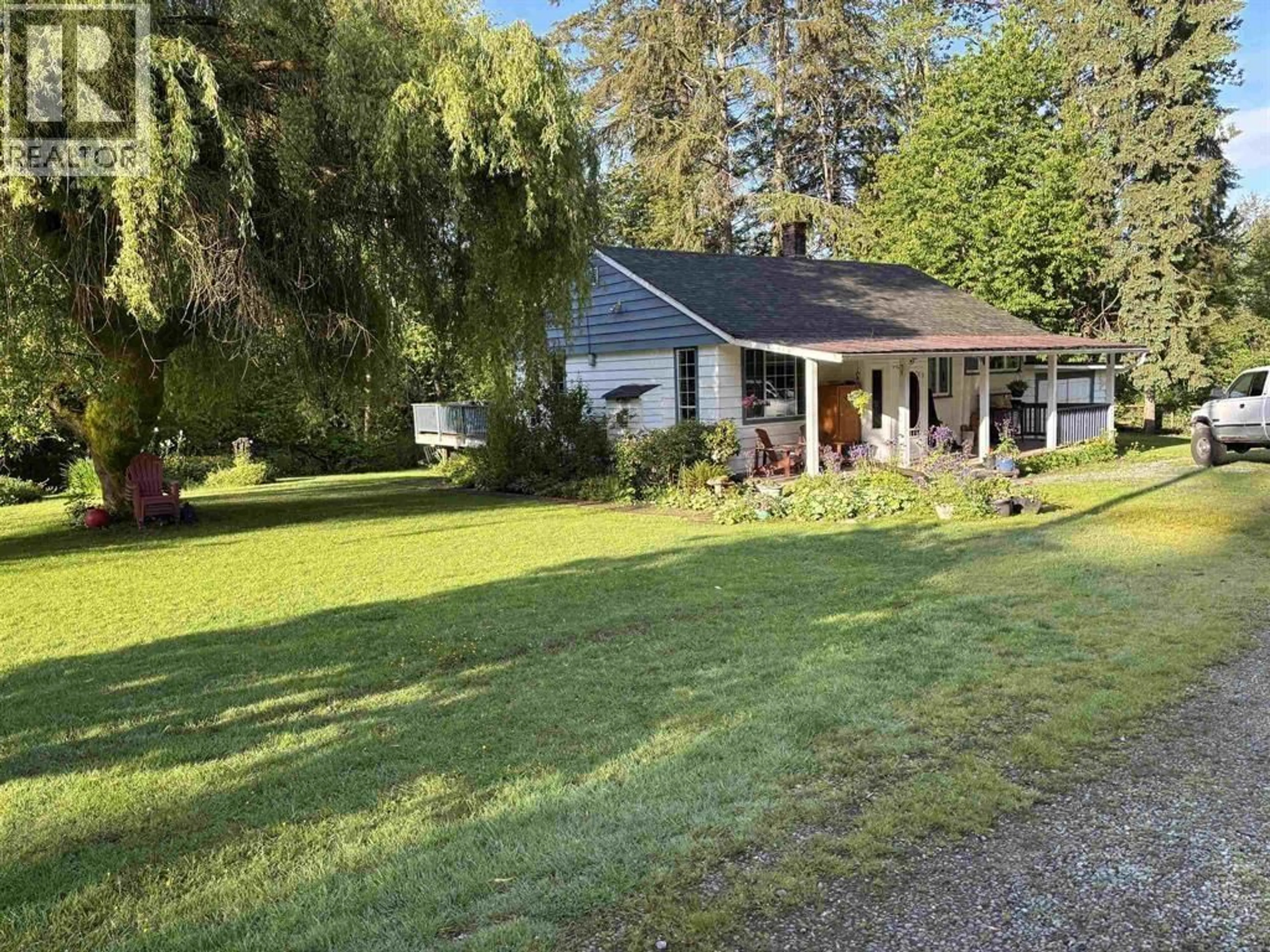 A pic from outside/outdoor area/front of a property/back of a property/a pic from drone, unknown for 11693 246 STREET, Maple Ridge British Columbia V4R1K7