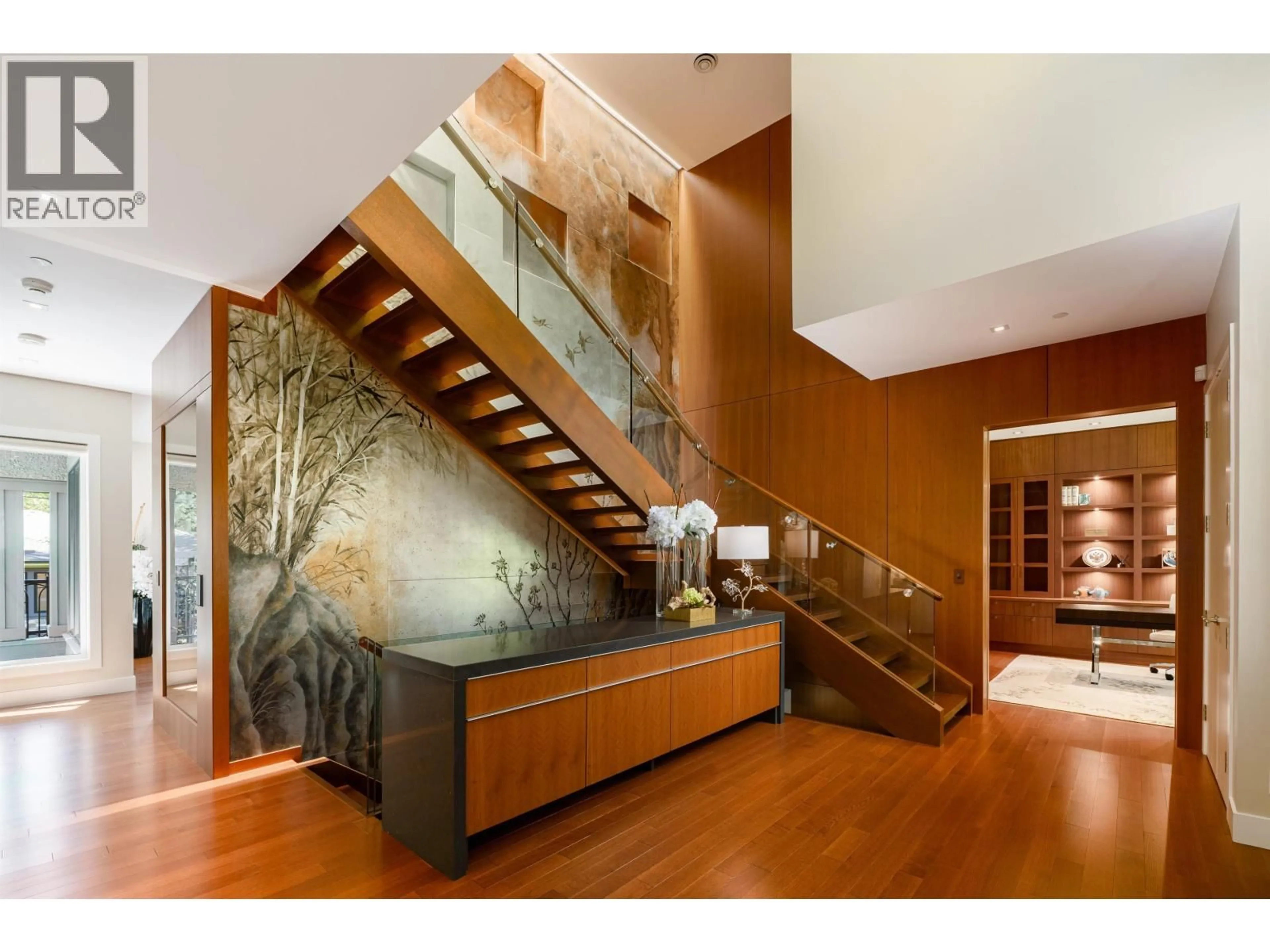 Indoor foyer for 5961 CHURCHILL STREET, Vancouver British Columbia V6M3H4