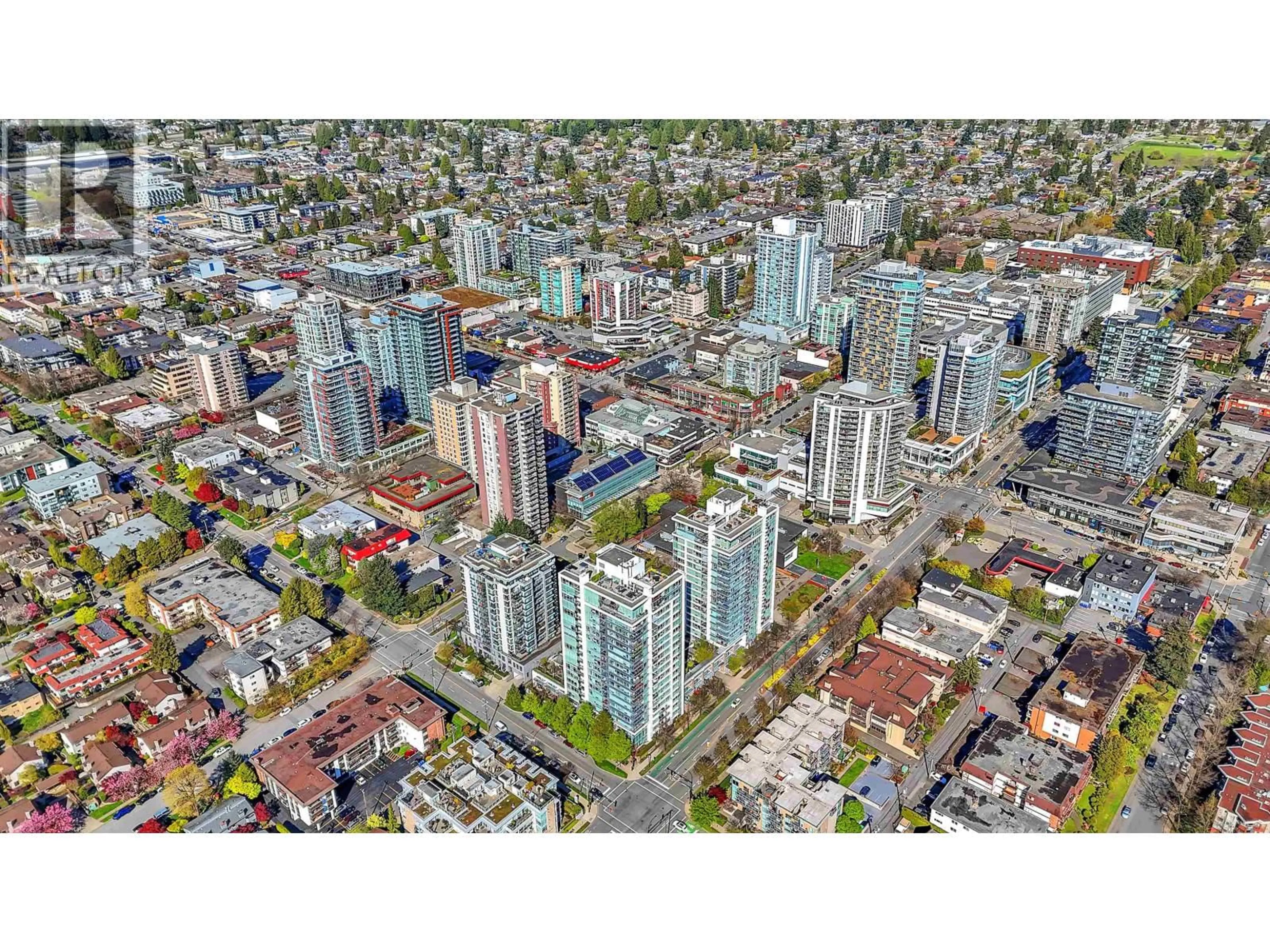 A pic from outside/outdoor area/front of a property/back of a property/a pic from drone, city buildings view from balcony for 802 - 158 13TH STREET, North Vancouver British Columbia V7M0A7