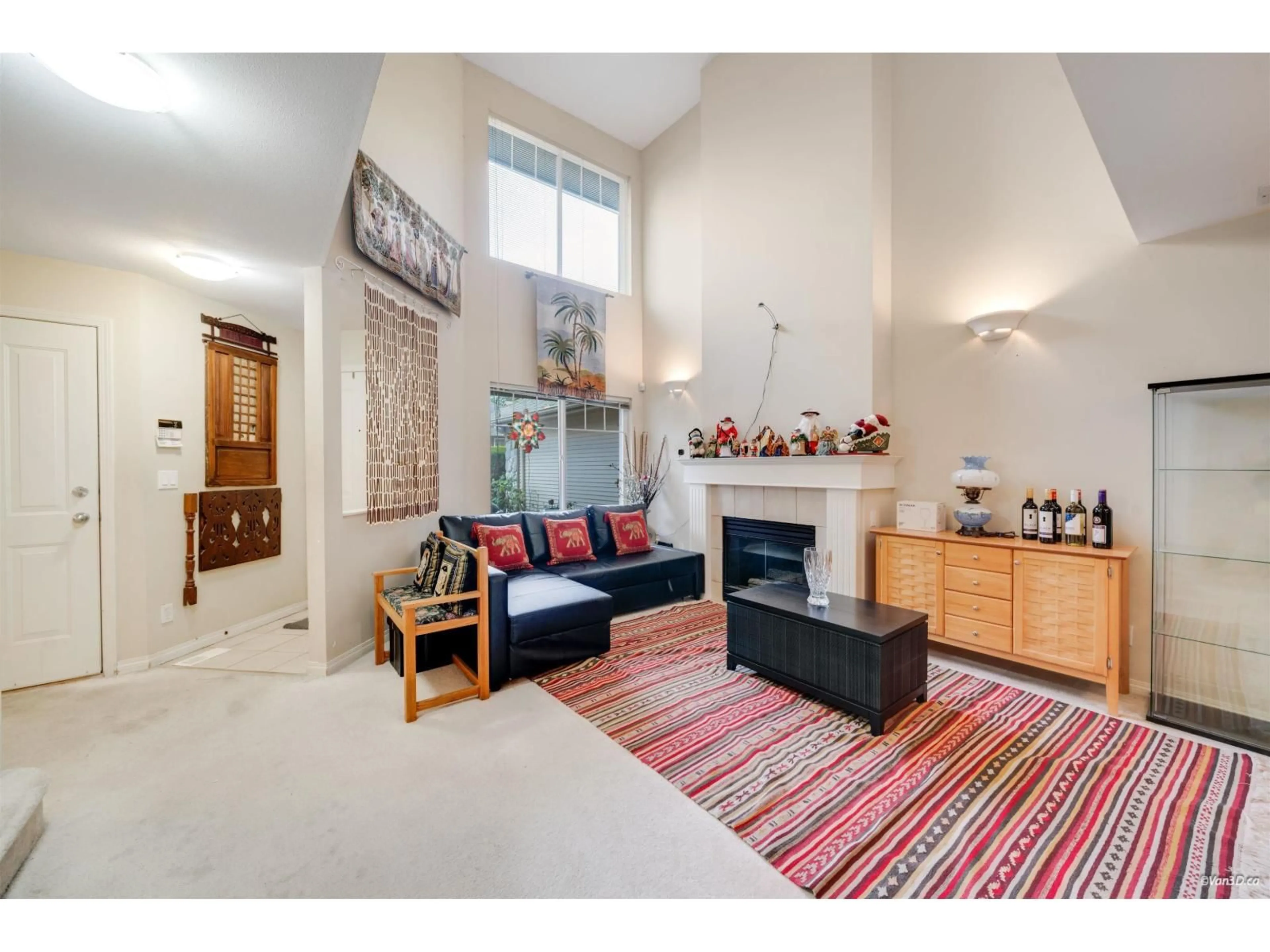 Living room with furniture, unknown for 30 - 8888 151 STREET, Surrey British Columbia V3R0Z9