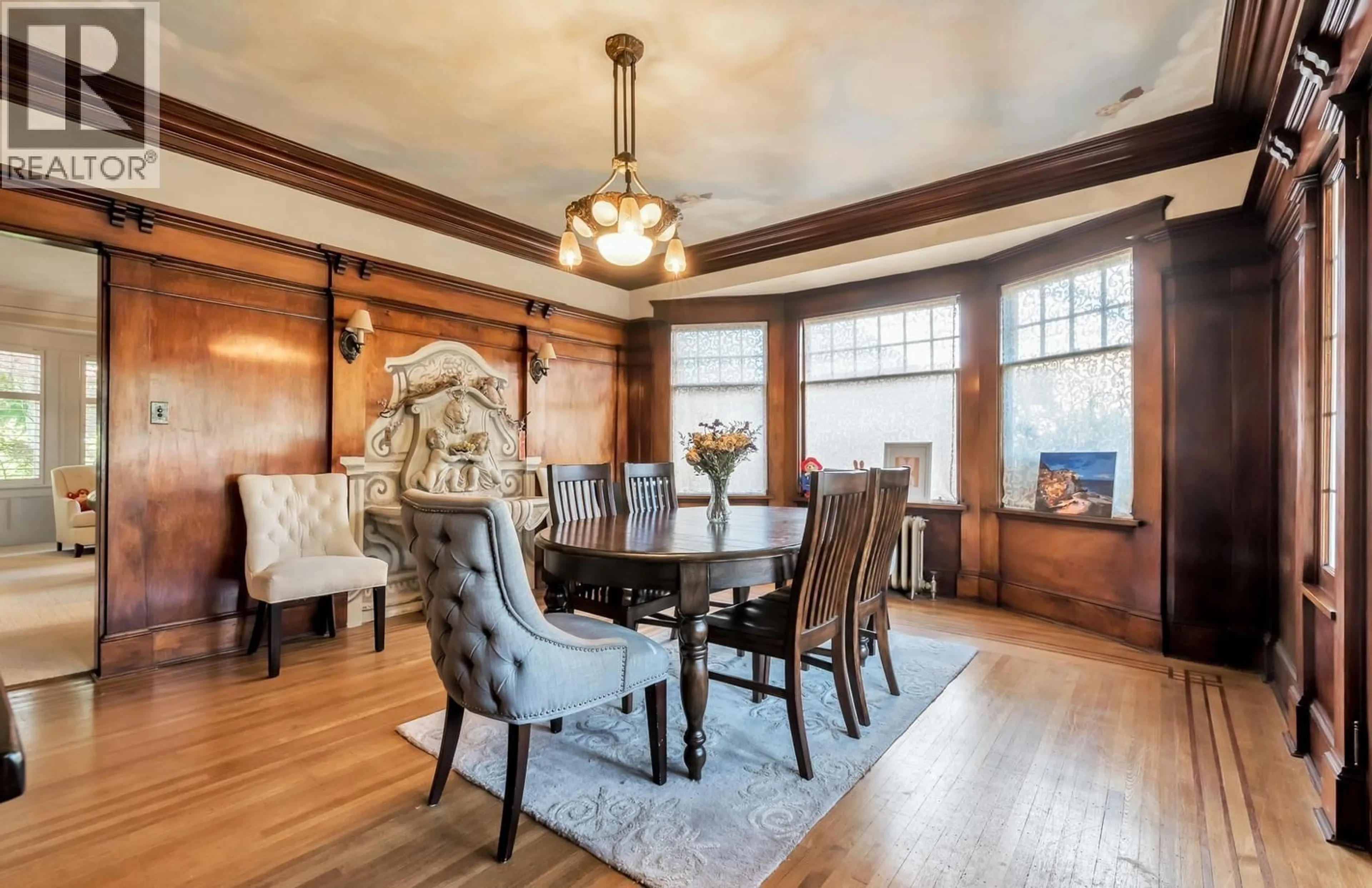 Dining room, wood/laminate floor for 1670 49TH AVENUE, Vancouver British Columbia V6M2S1