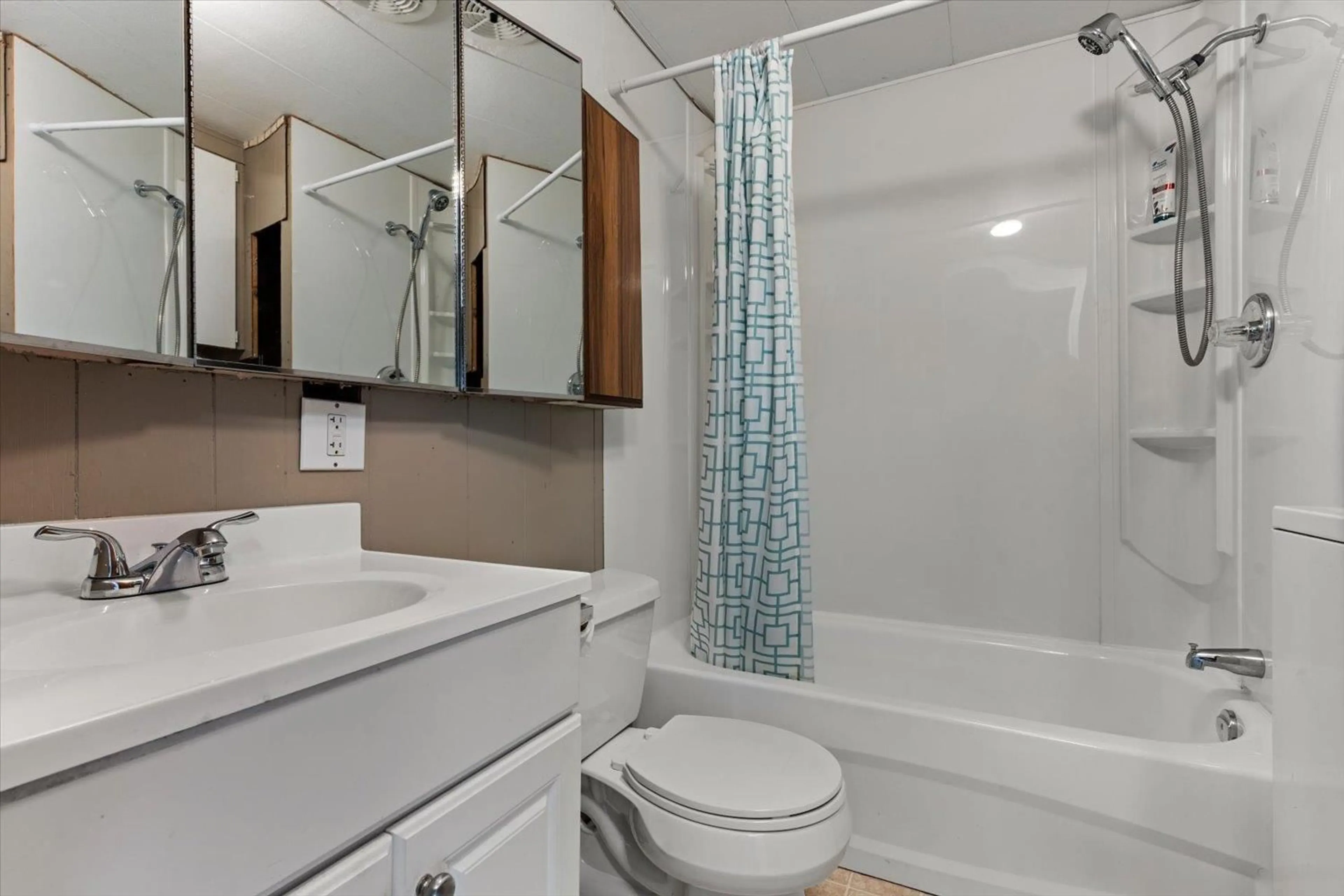 Floor plan for 73 - 45640 WATSON ROAD, Chilliwack British Columbia V2R3P8