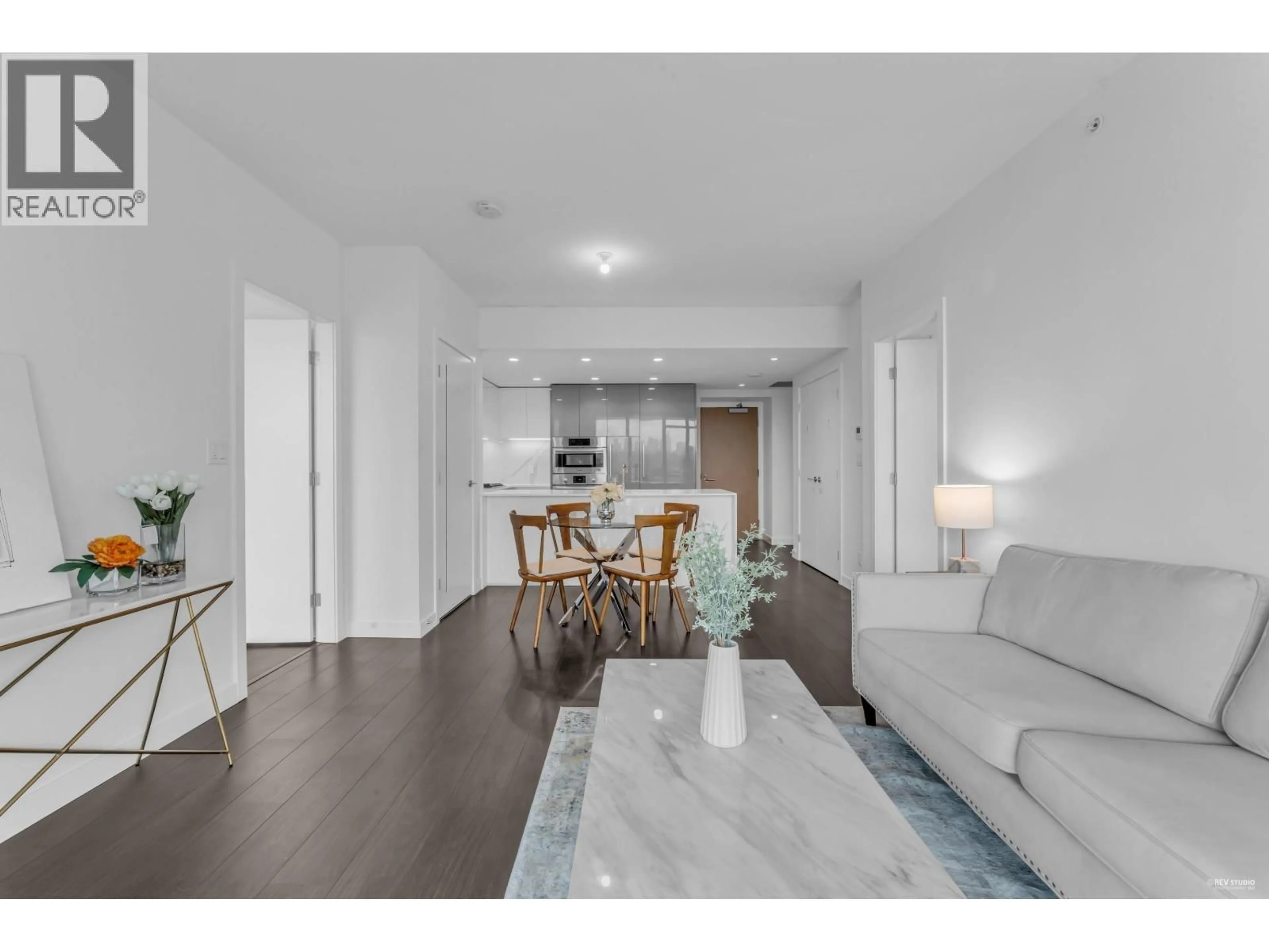 Living room with furniture, unknown for 507 - 2085 SKYLINE COURT, Burnaby British Columbia V5C0M6