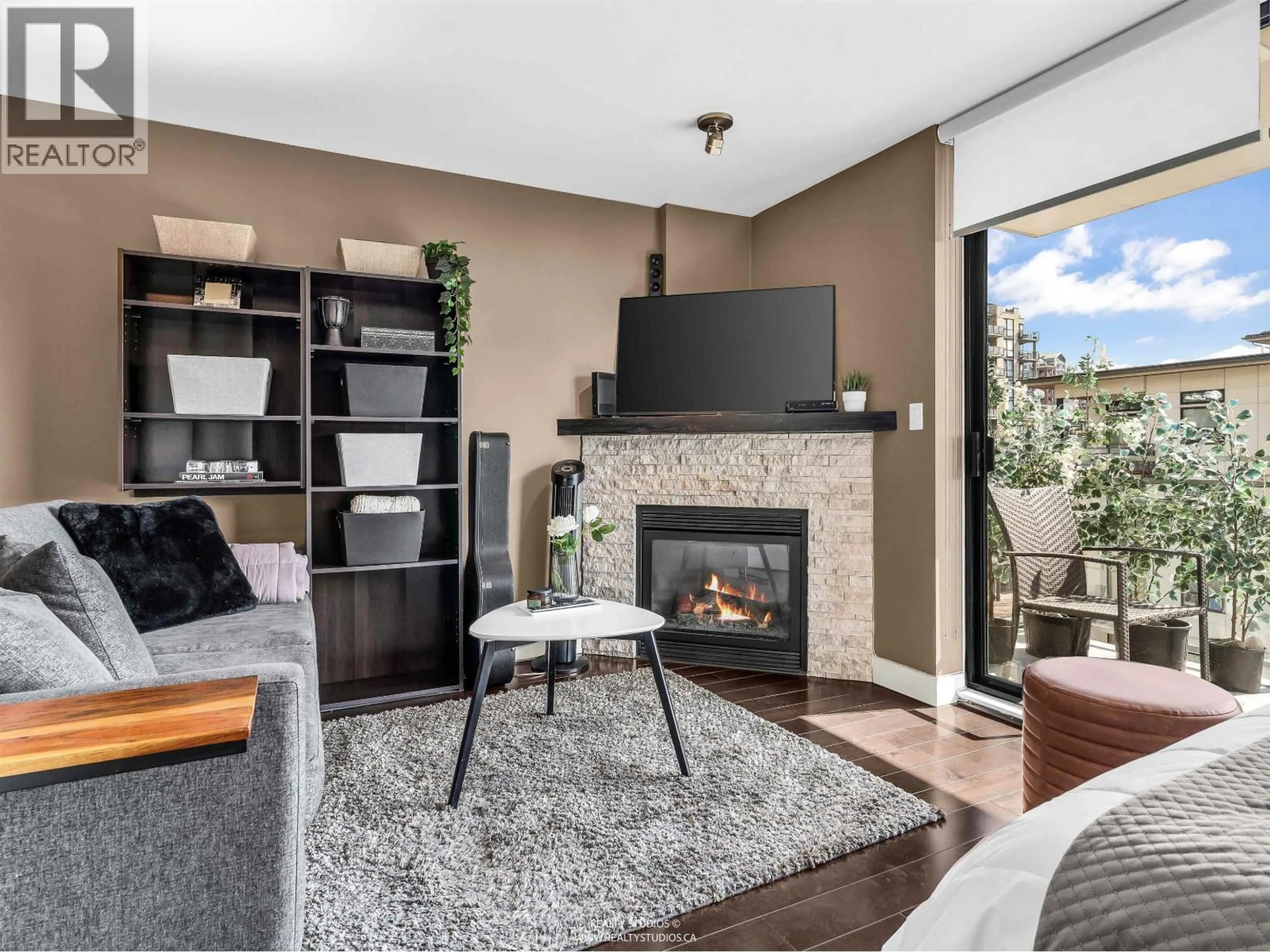 Living room with furniture, unknown for 701 - 155 1ST STREET, North Vancouver British Columbia V7M3N8