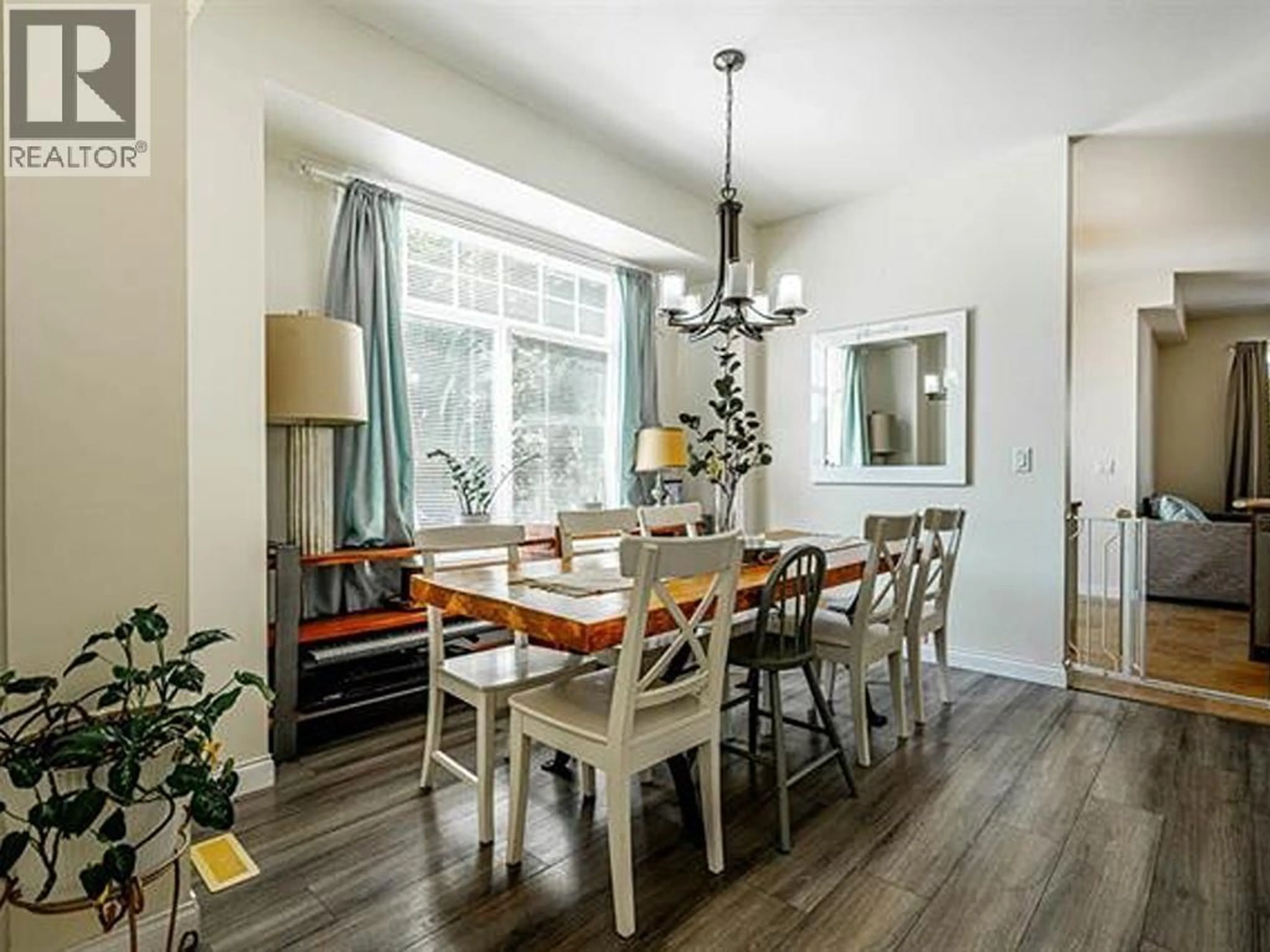 Dining room, wood/laminate floor for 24167 102B AVENUE, Maple Ridge British Columbia V2W2C5