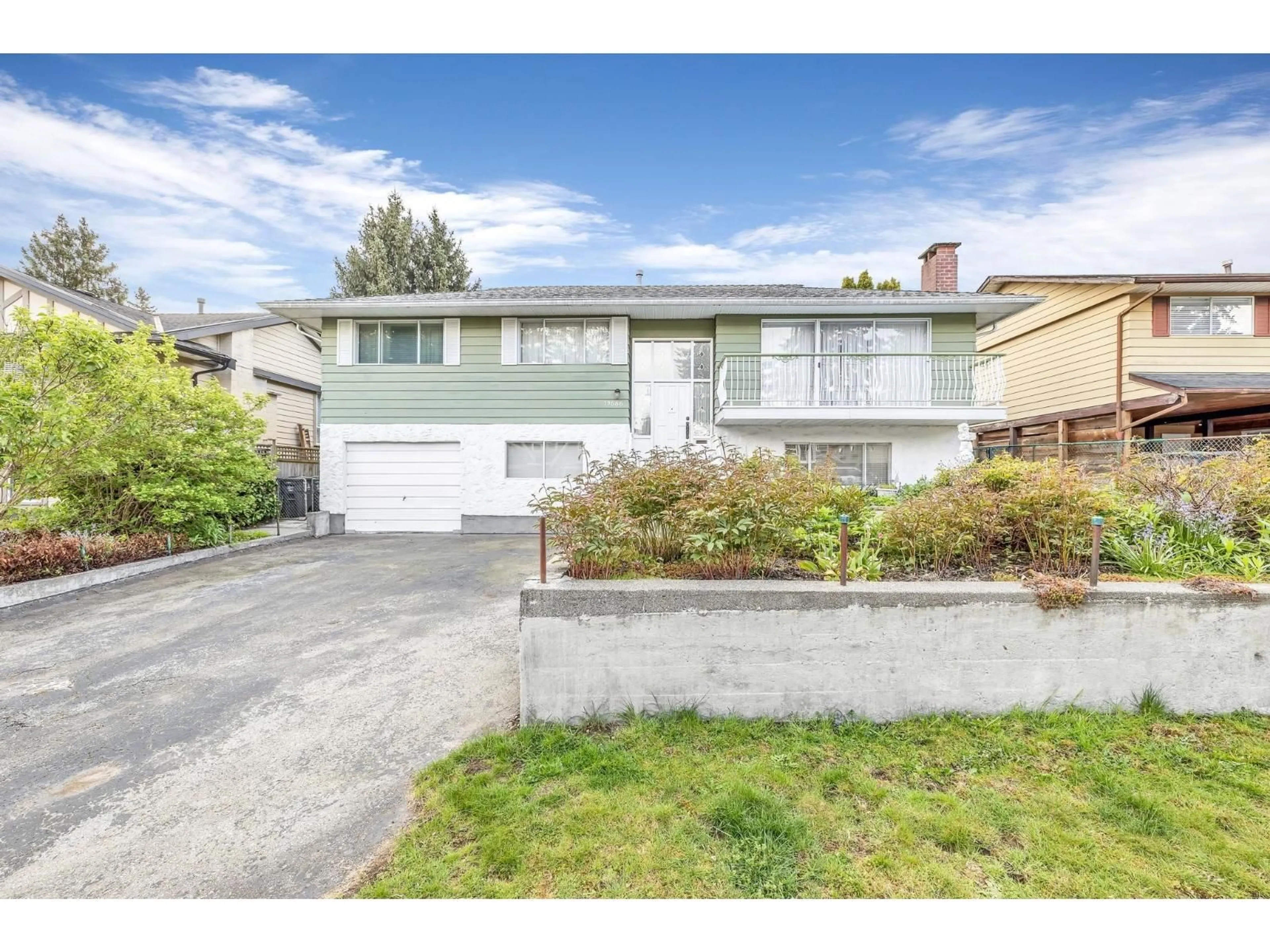 Home with vinyl exterior material, street for 13886 78 AVENUE, Surrey British Columbia V3W5Z7