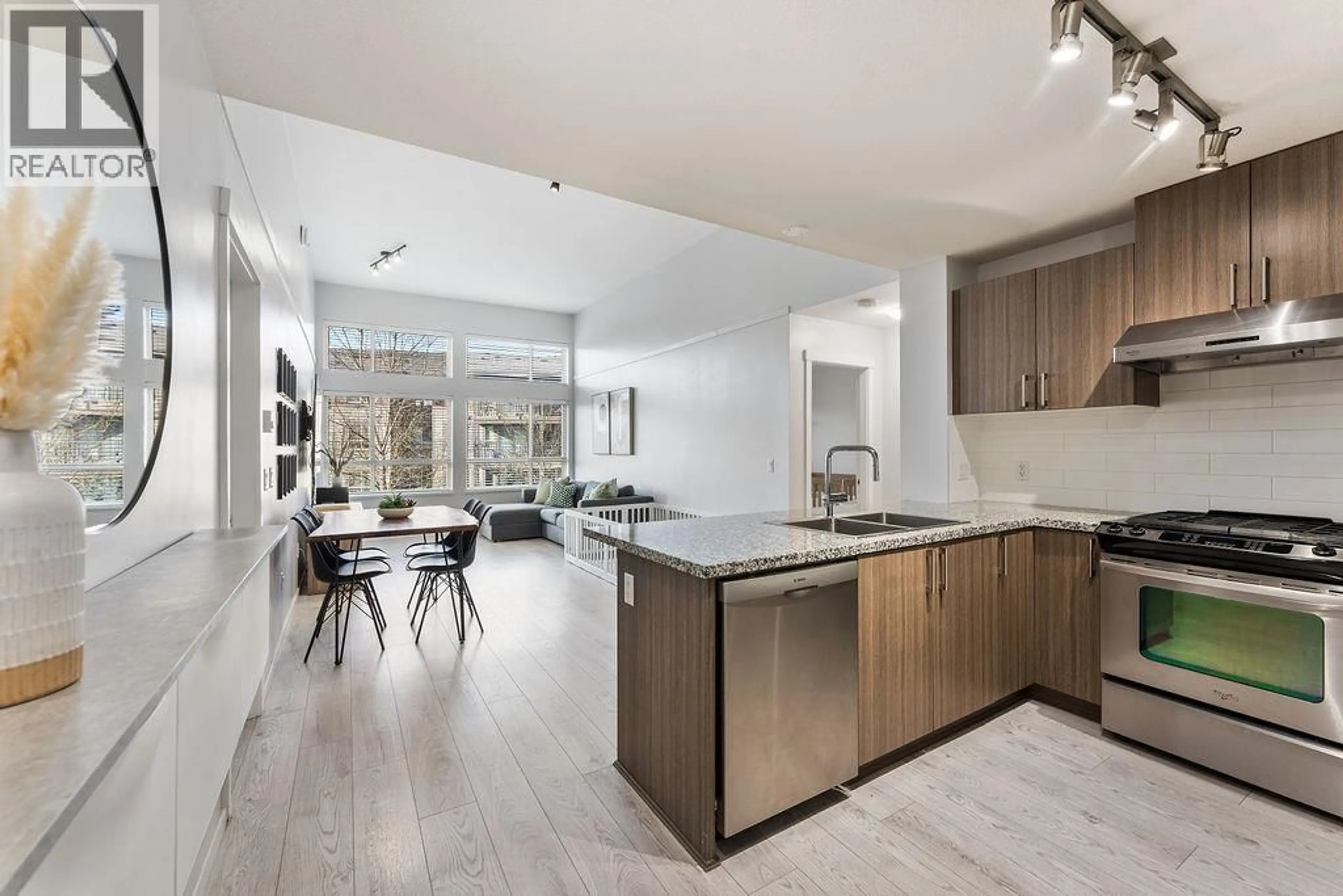 Open concept kitchen, unknown for 413 - 3156 DAYANEE SPRINGS BOULEVARD, Coquitlam British Columbia V3E0B7