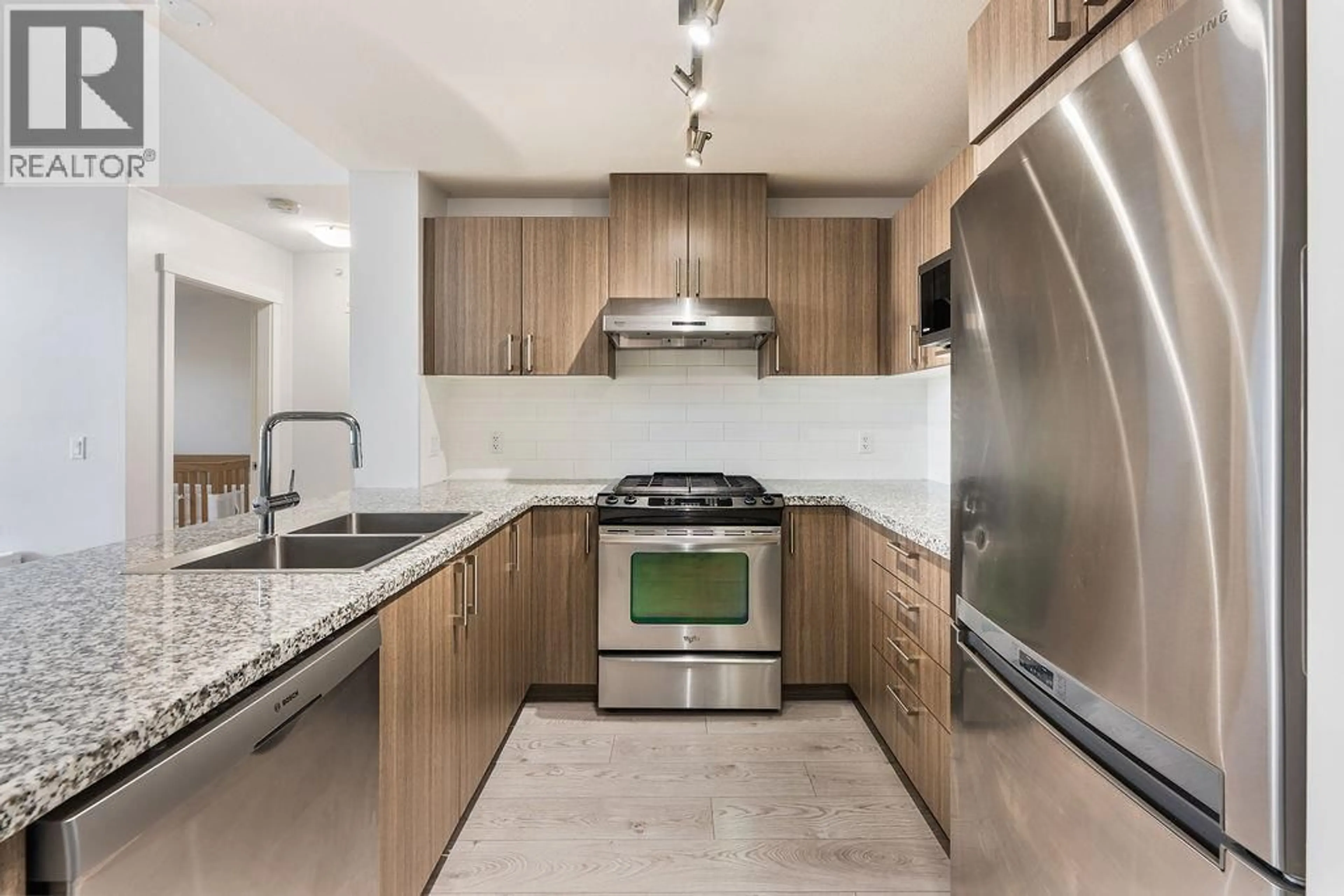 Unknown for 413 - 3156 DAYANEE SPRINGS BOULEVARD, Coquitlam British Columbia V3E0B7