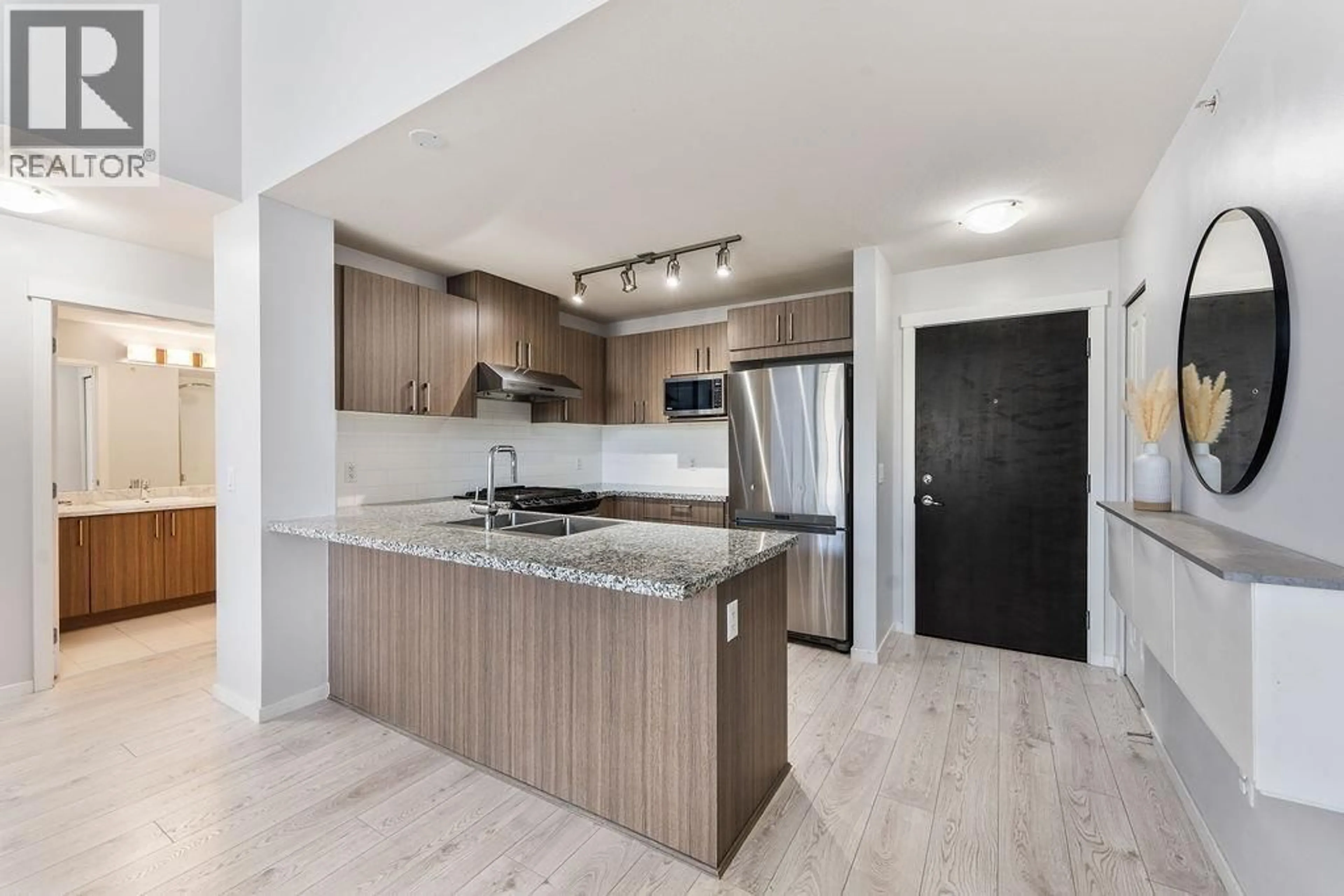 Open concept kitchen, unknown for 413 - 3156 DAYANEE SPRINGS BOULEVARD, Coquitlam British Columbia V3E0B7