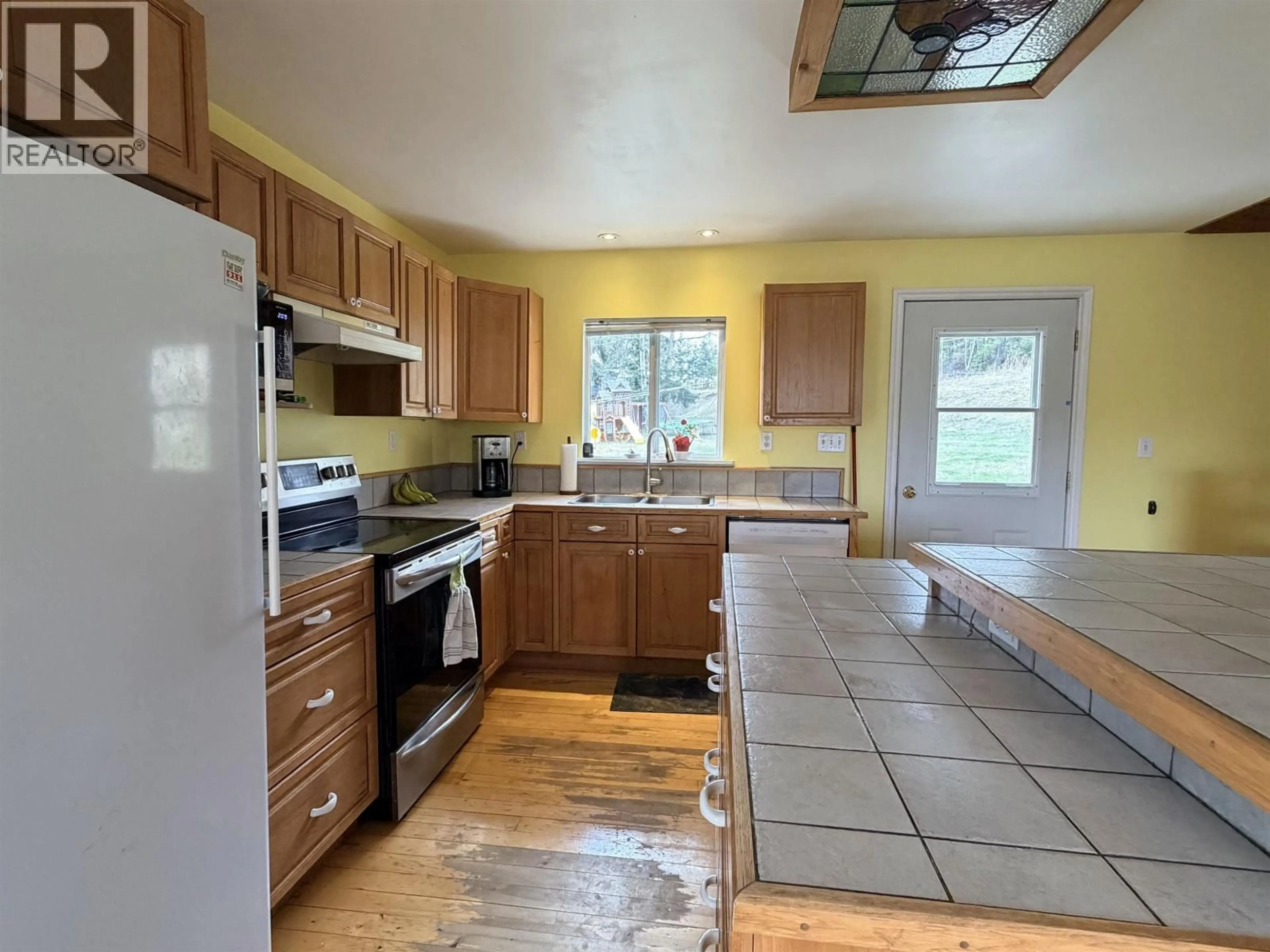 Standard kitchen, unknown for 4583 RIDGE ROAD, Williams Lake British Columbia V0L1G0
