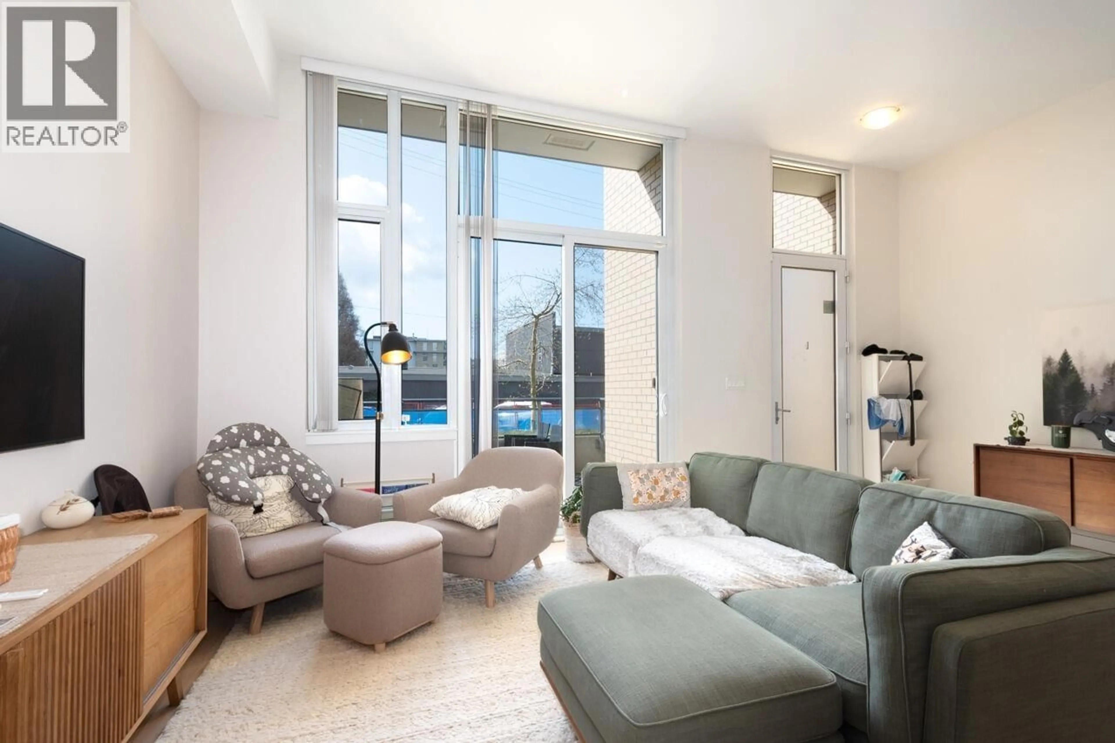 Living room with furniture, unknown for 2063 10TH AVENUE, Vancouver British Columbia V6J0H1