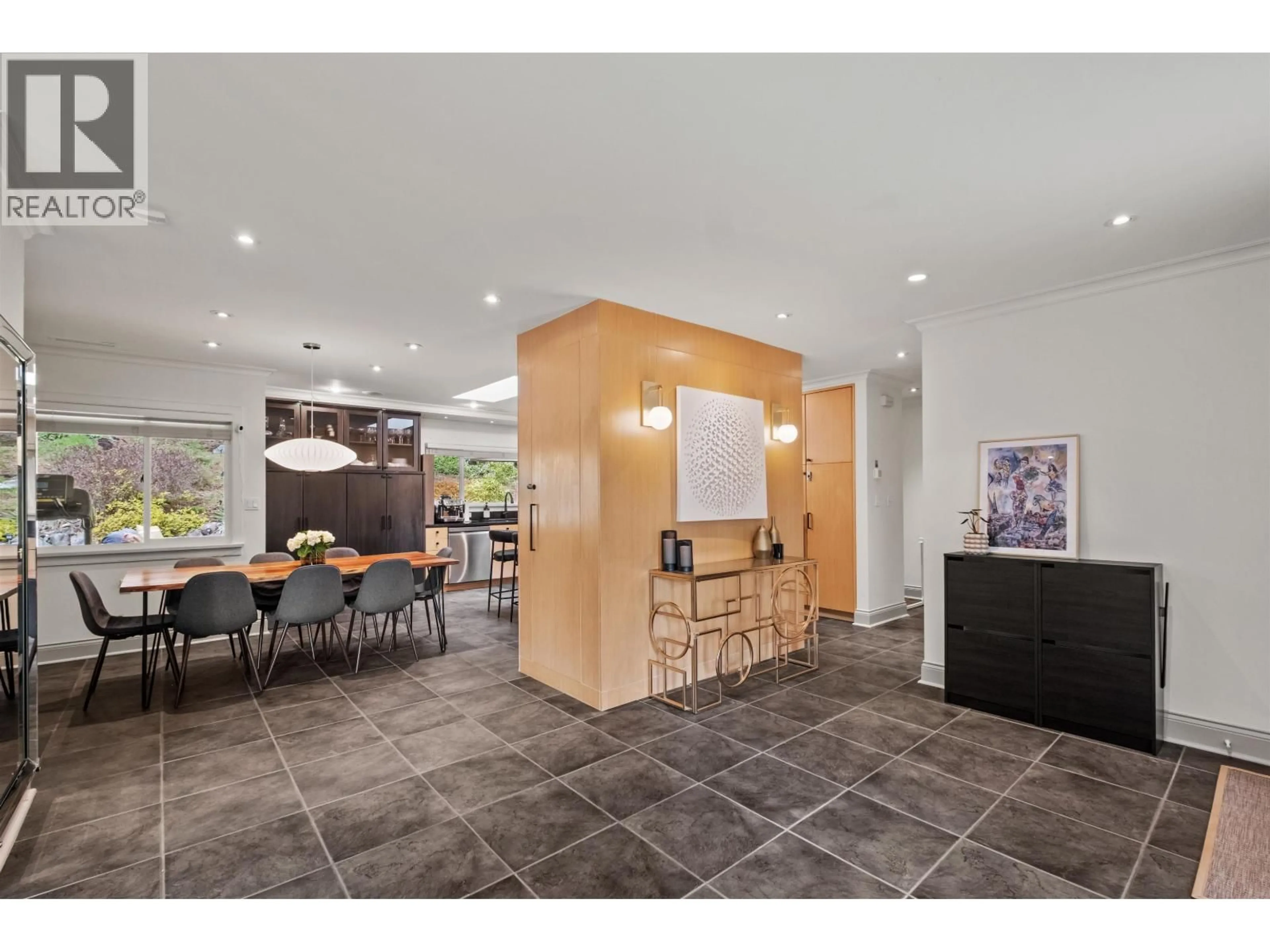 Unknown for 355 RABBIT LANE, West Vancouver British Columbia V7S1J1