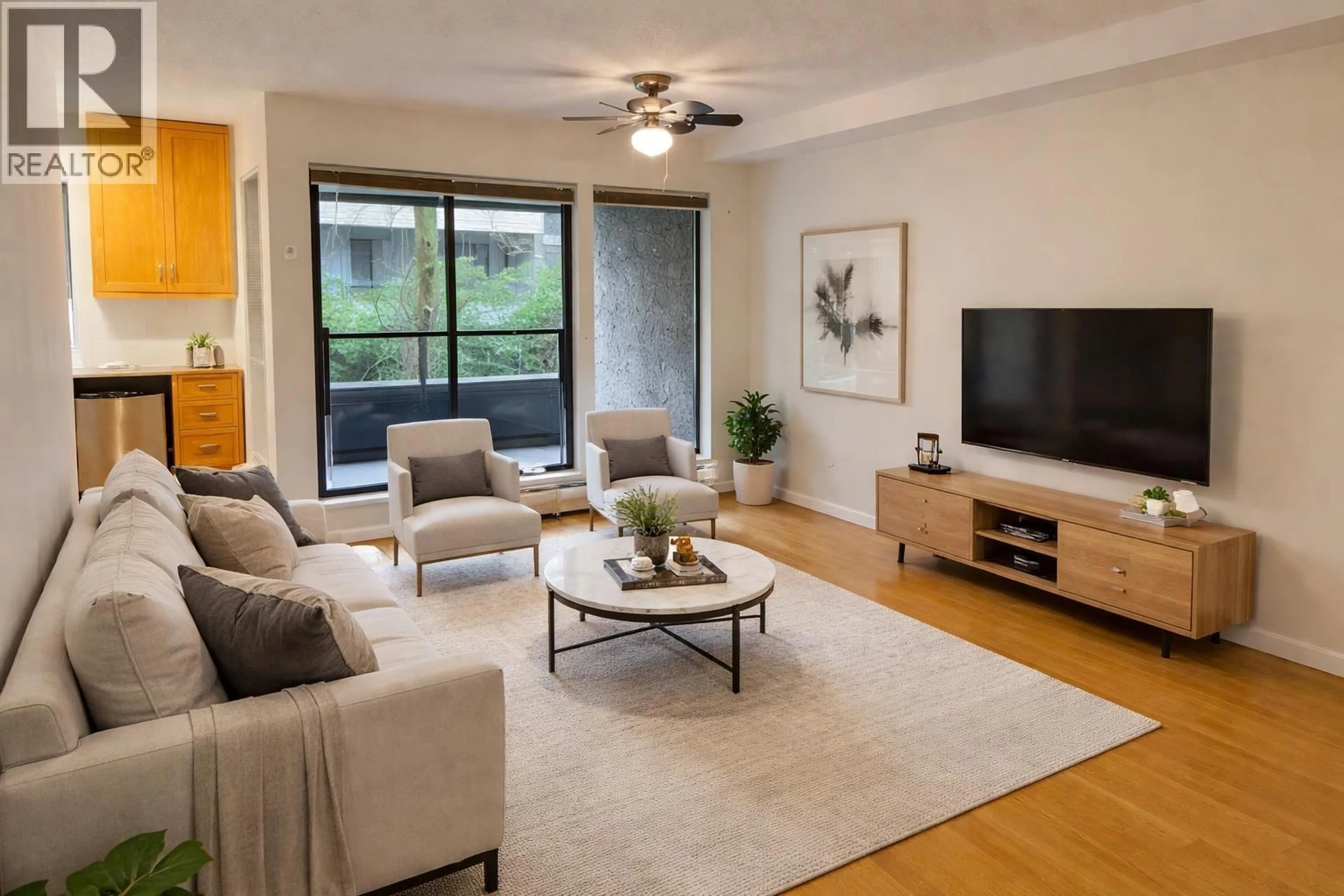 Living room with furniture, unknown for 105 - 8460 ACKROYD ROAD, Richmond British Columbia V6X3E9