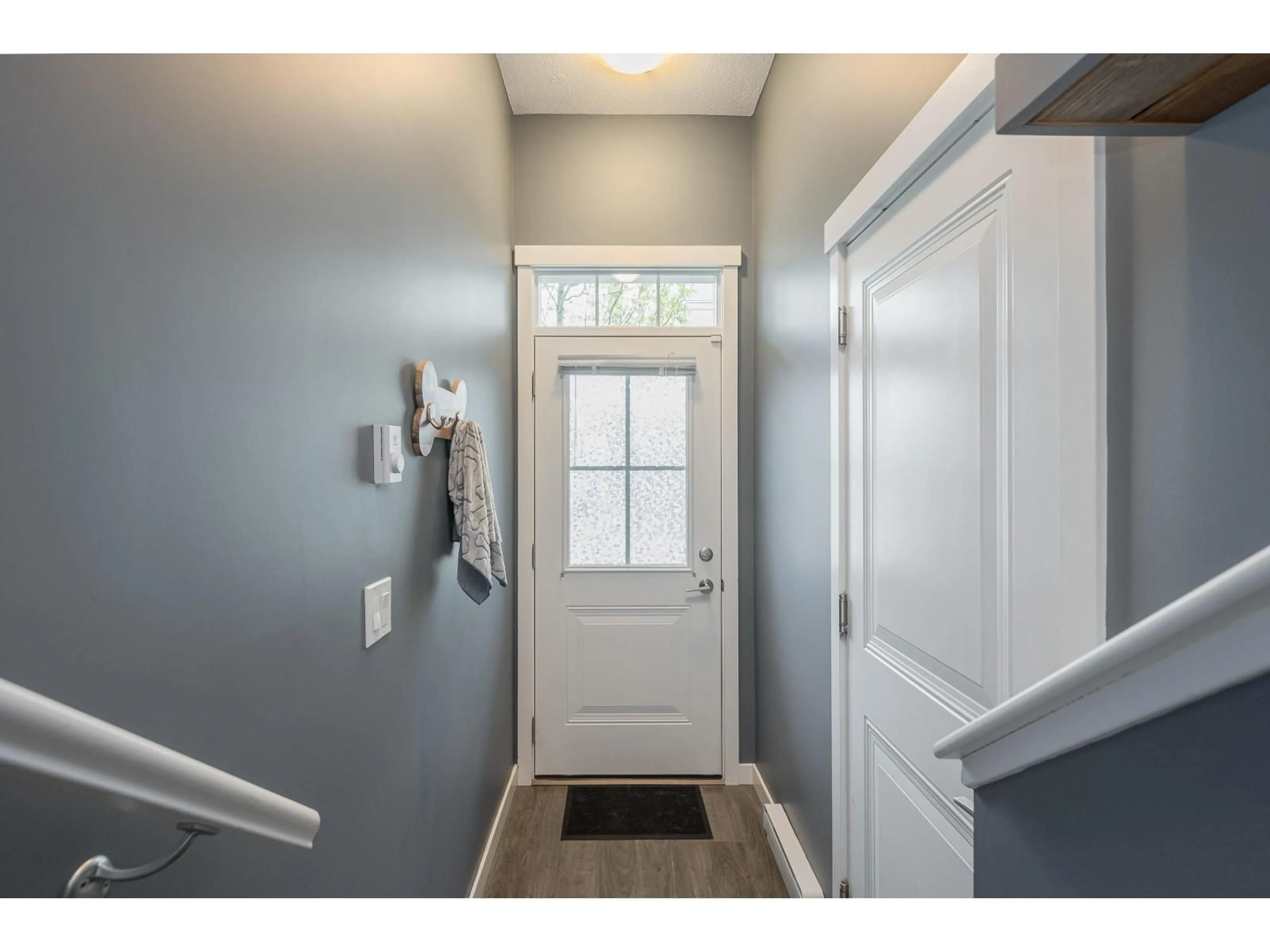 Indoor entryway for 94 - 30989 WESTRIDGE PLACE, Abbotsford British Columbia V2T0E7