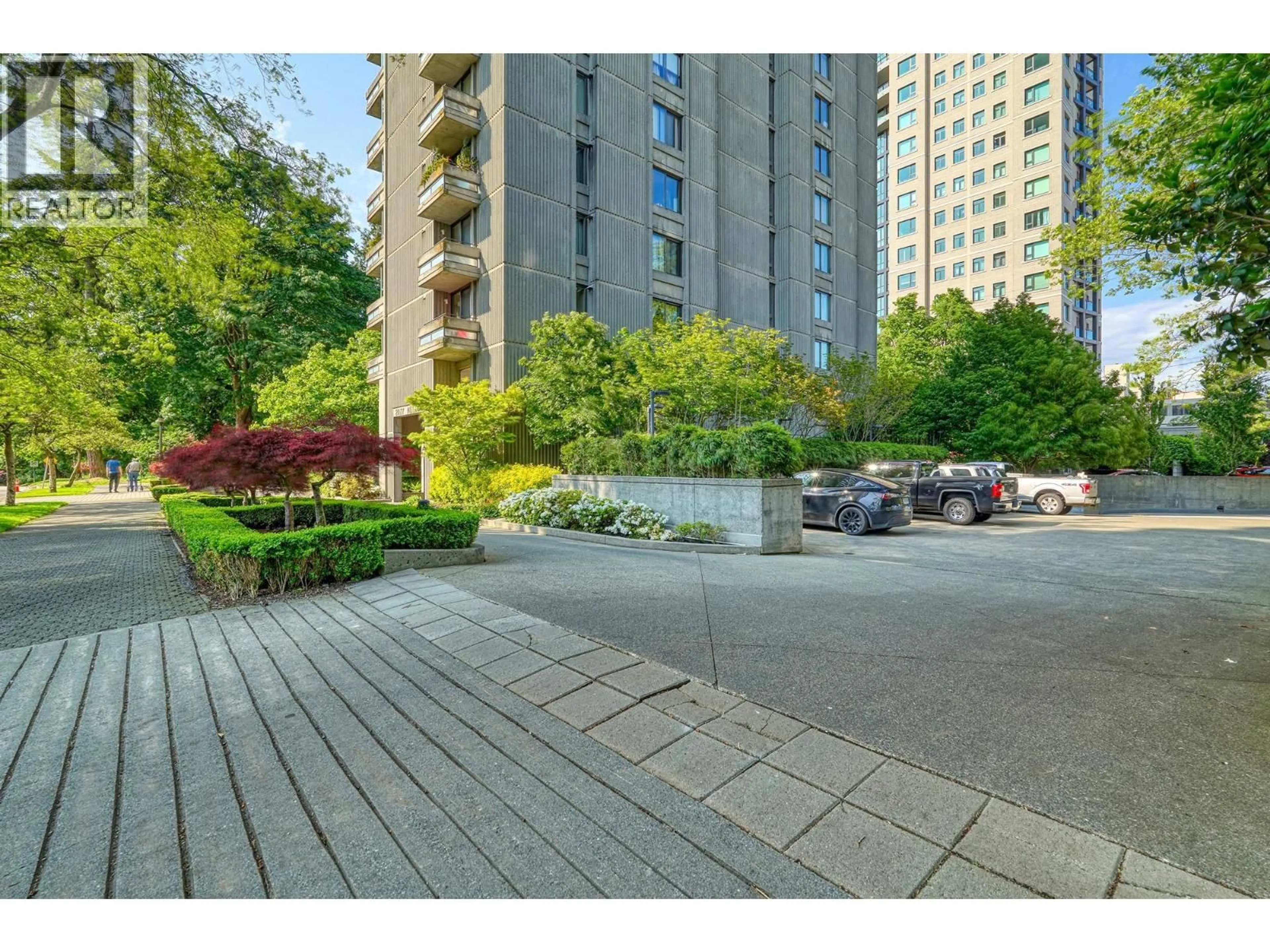 Patio, street for 1201 - 2077 NELSON STREET, Vancouver British Columbia V6G2Y2
