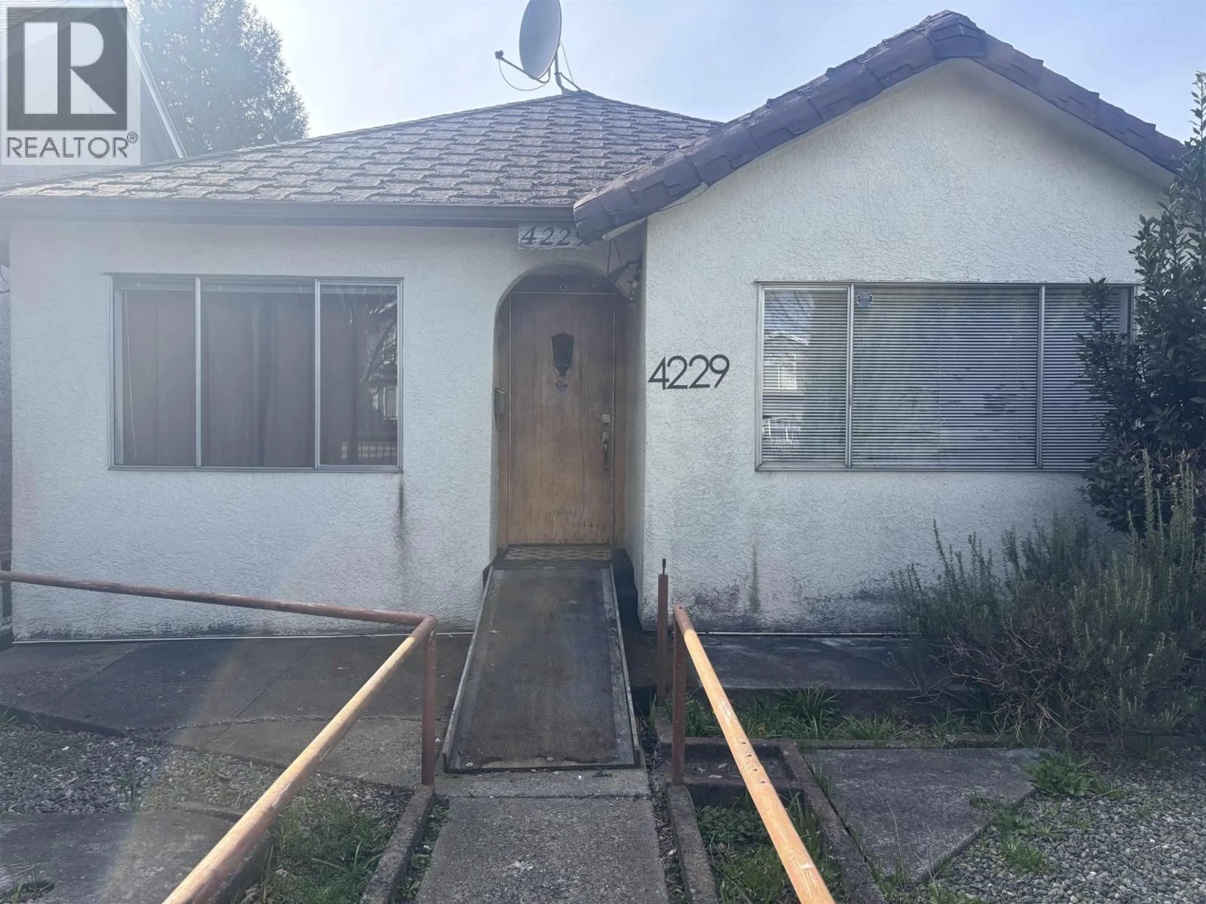 A pic of a room for 4229 VICTORIA DRIVE, Vancouver British Columbia V5N4M9