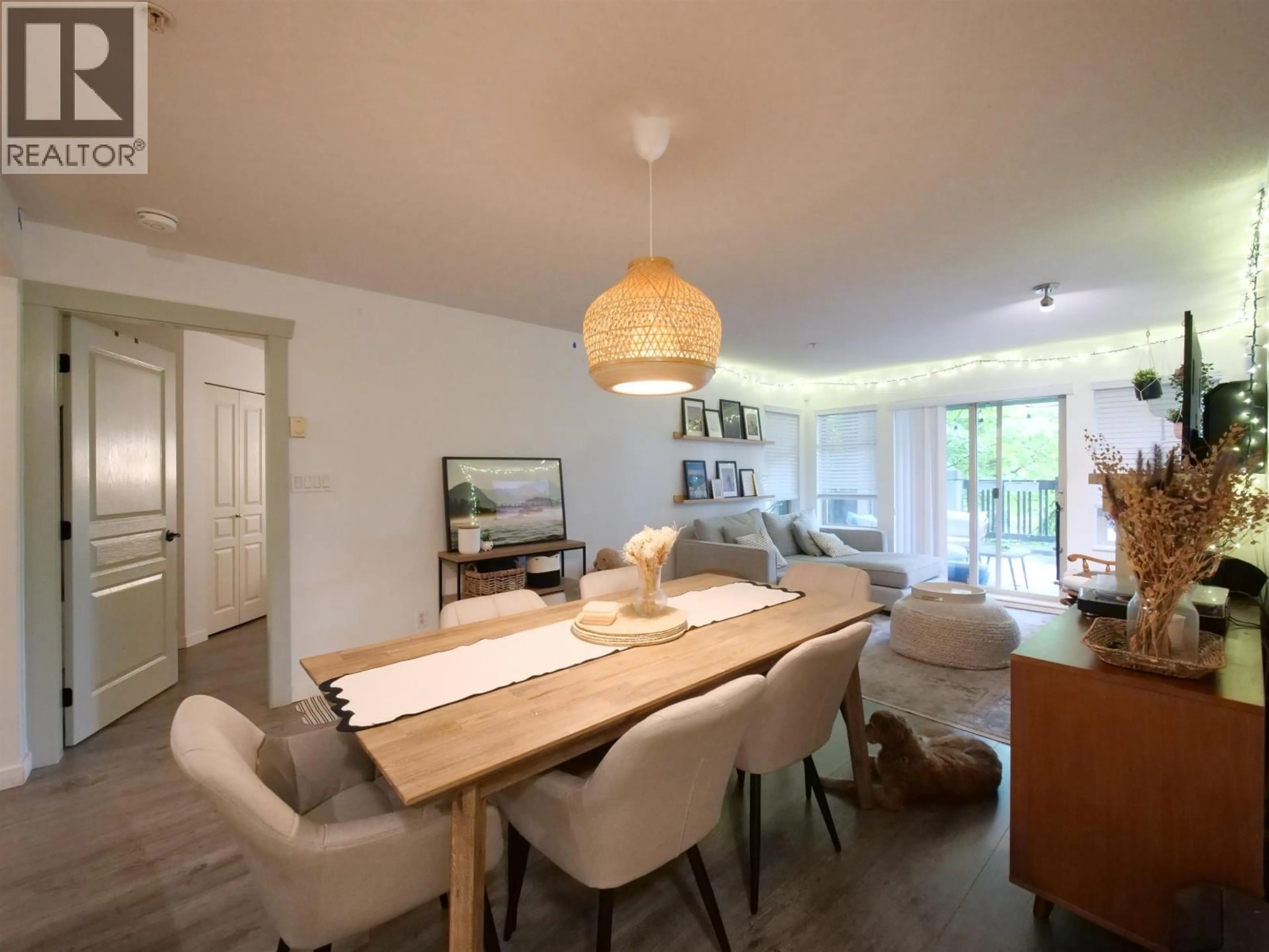 Dining room, wood/laminate floor for 109 - 2998 SILVER SPRINGS BOULEVARD, Coquitlam British Columbia V3E3R7