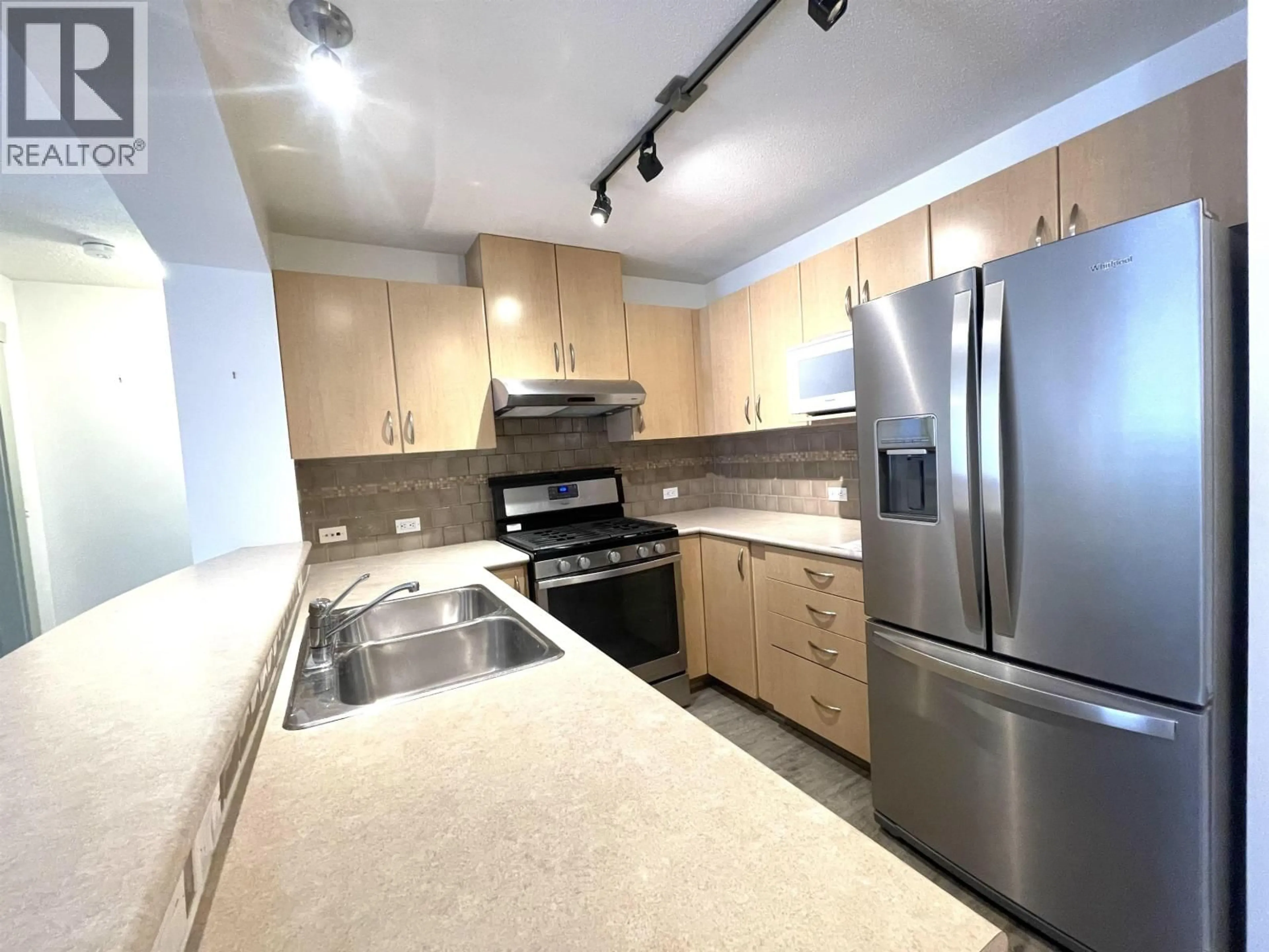 Standard kitchen, unknown for 109 - 2998 SILVER SPRINGS BOULEVARD, Coquitlam British Columbia V3E3R7