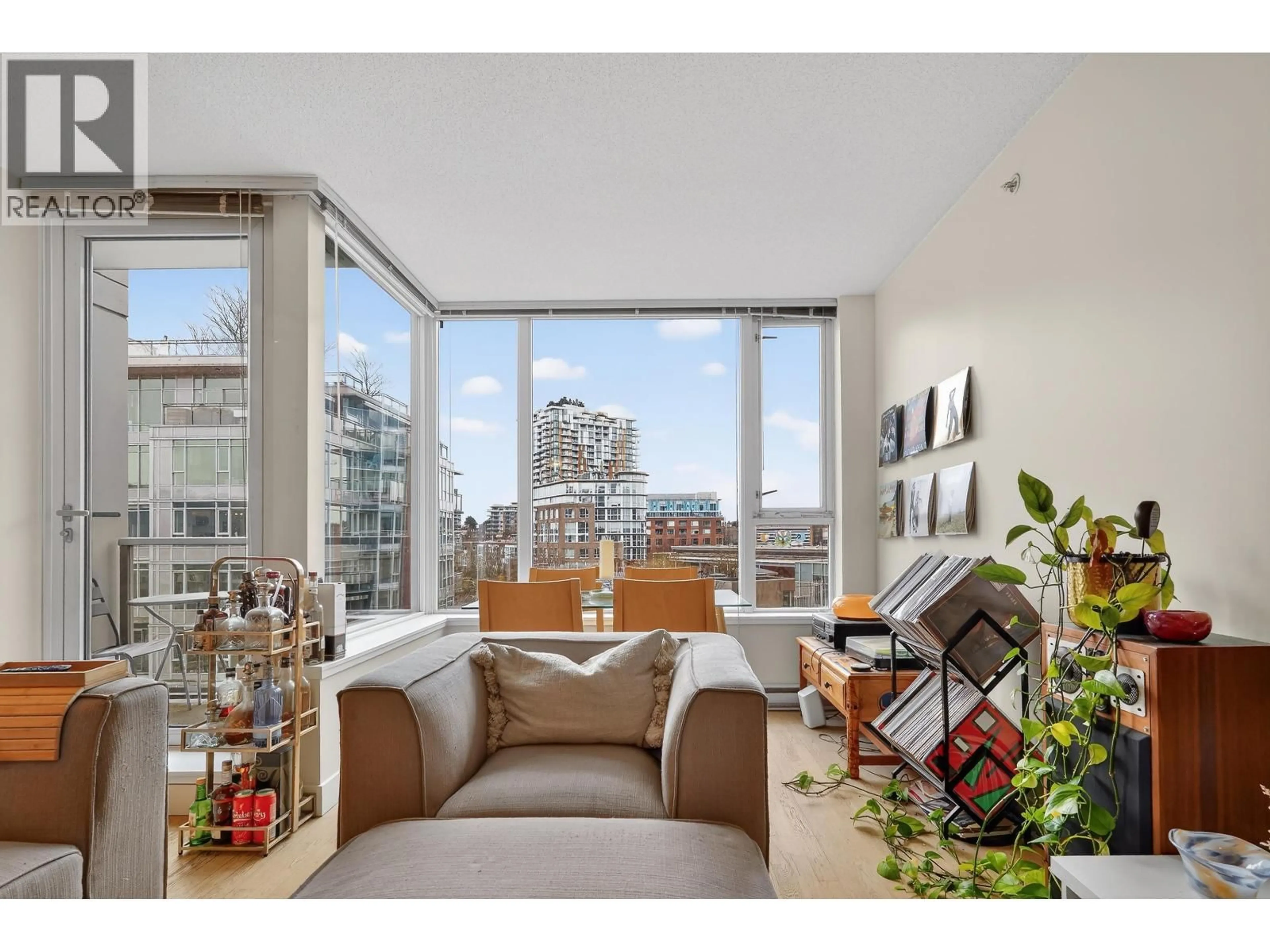 Living room with furniture, unknown for 904 - 251 7TH AVENUE, Vancouver British Columbia V5T0B9