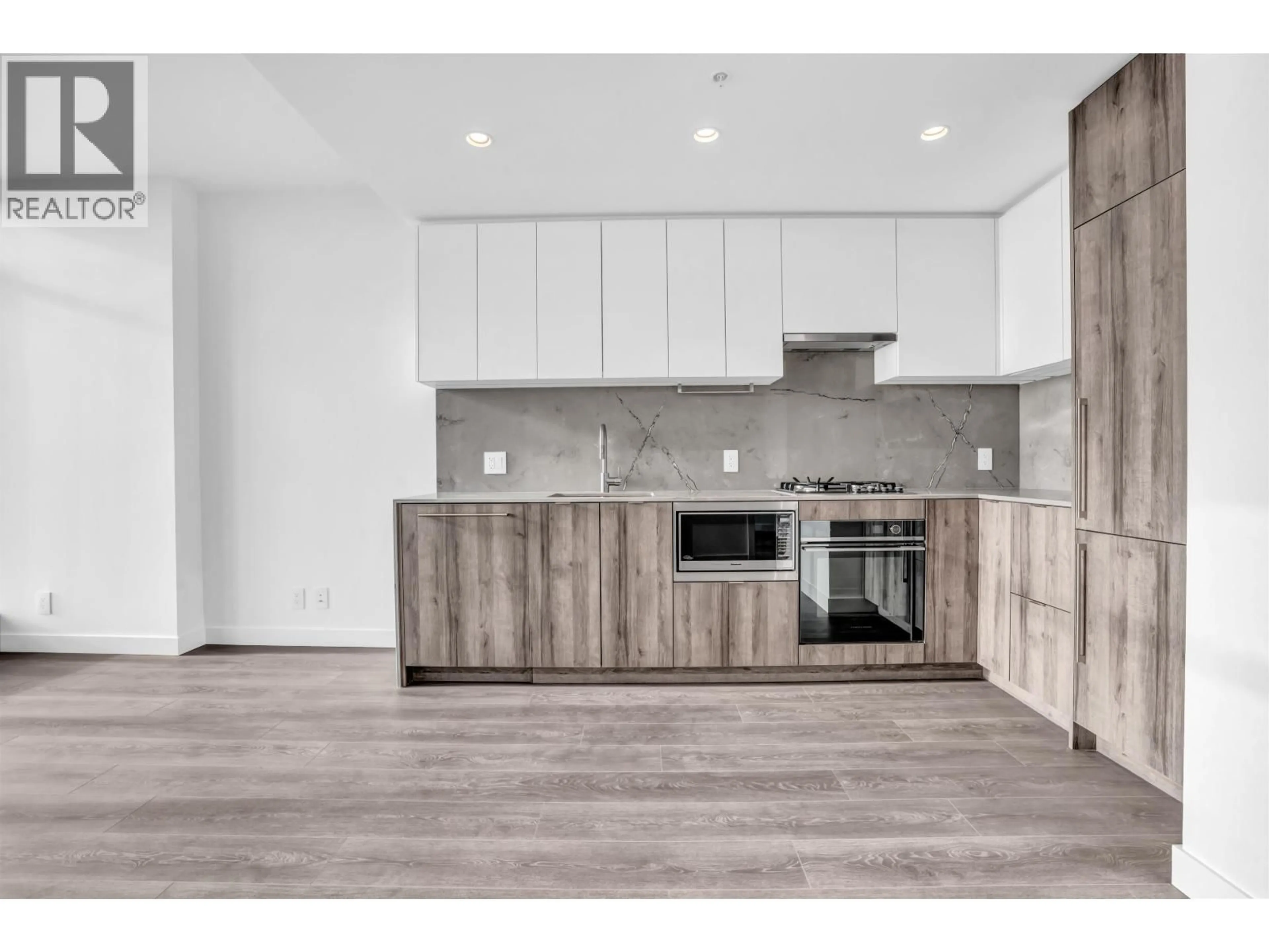 Open concept kitchen, wood/laminate floor for 1603 - 505 NELSON STREET, Coquitlam British Columbia V3J0R5