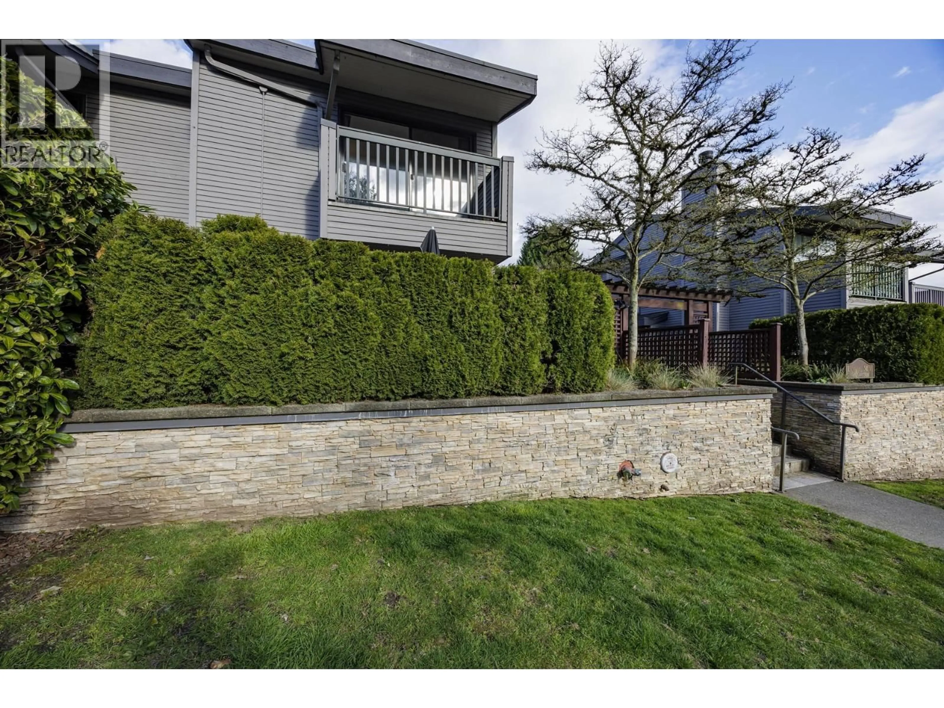 Patio, street for 3132 LONSDALE AVENUE, North Vancouver British Columbia V7N3J8