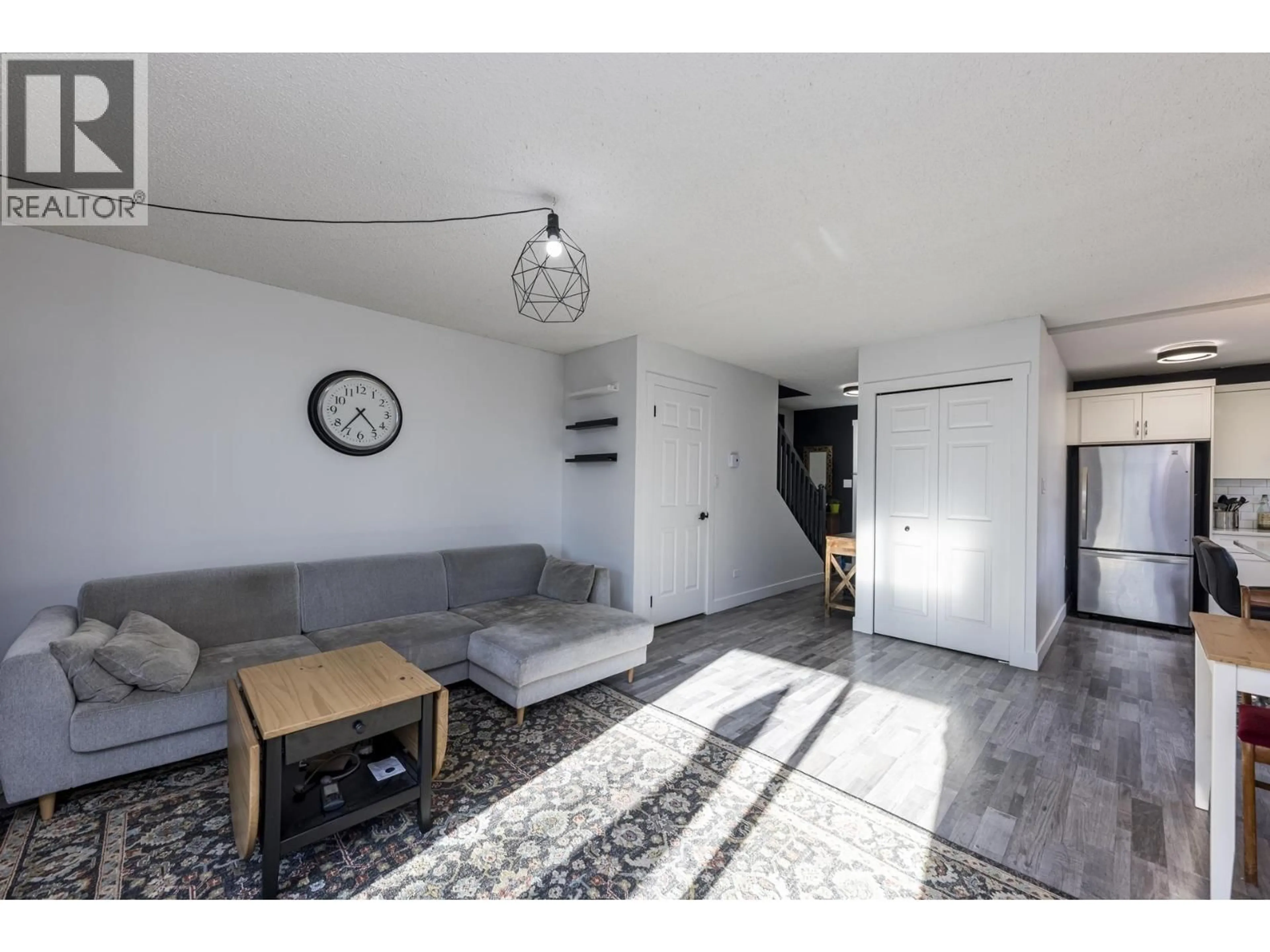 Living room with furniture, unknown for 3132 LONSDALE AVENUE, North Vancouver British Columbia V7N3J8